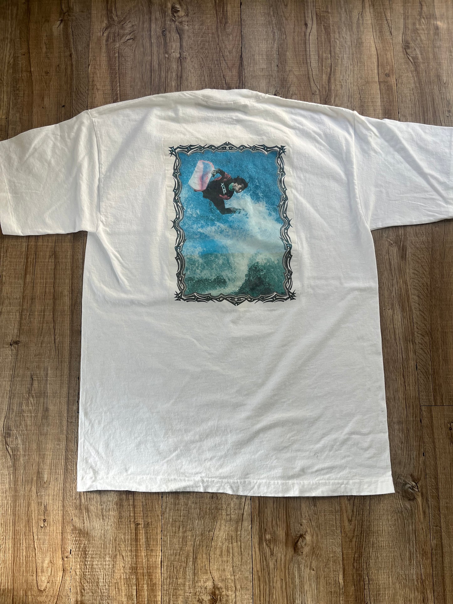 【vintage】90's Aaron Chang Body Board Photo Graphic T-shirt Made in USA(men's L)