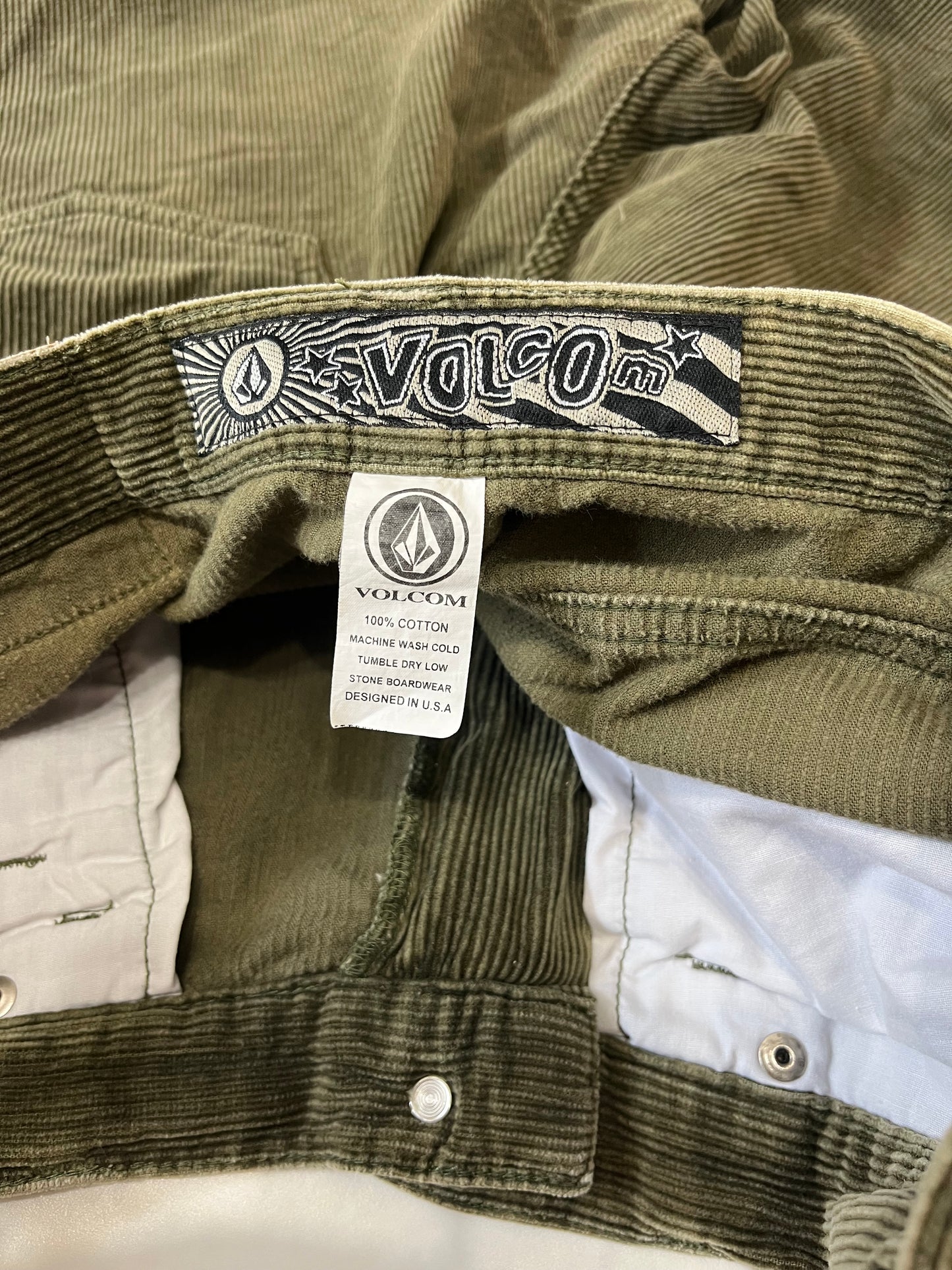 00's Volcom Corduroy Shorts Green 34inch