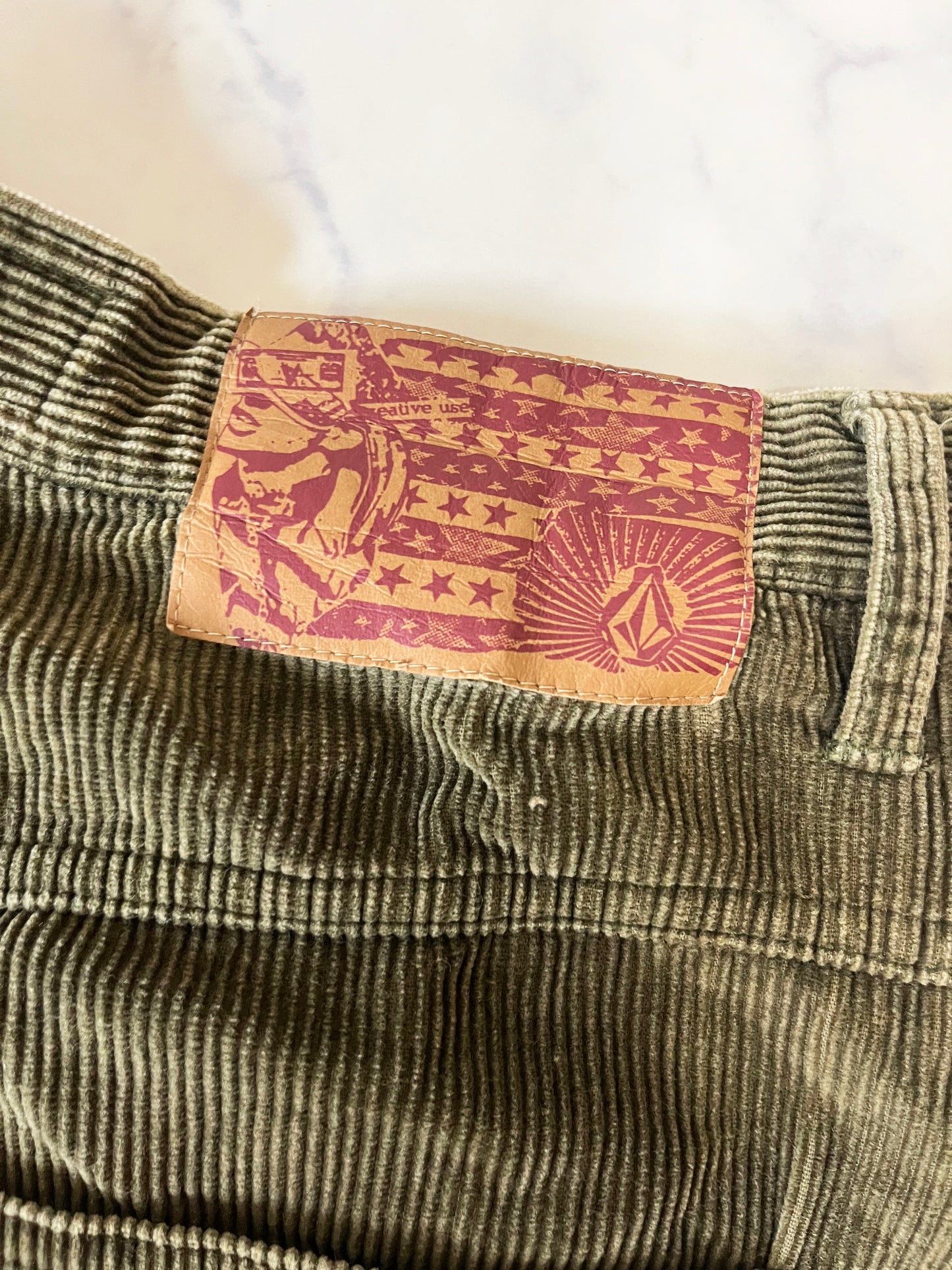 00's Volcom Corduroy Shorts Green 34inch