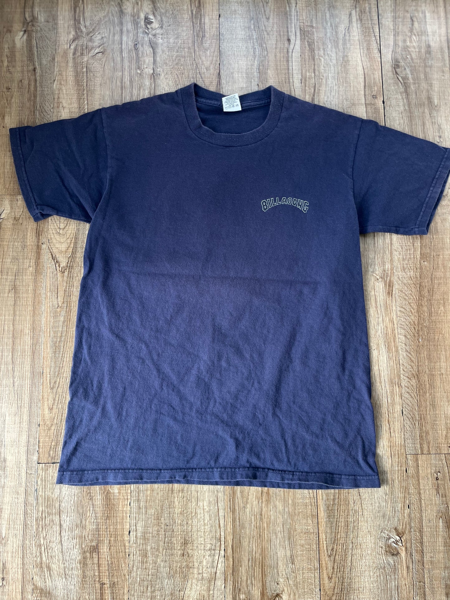 Early 2000's Billabong T-shirt Made in USA (men's M)