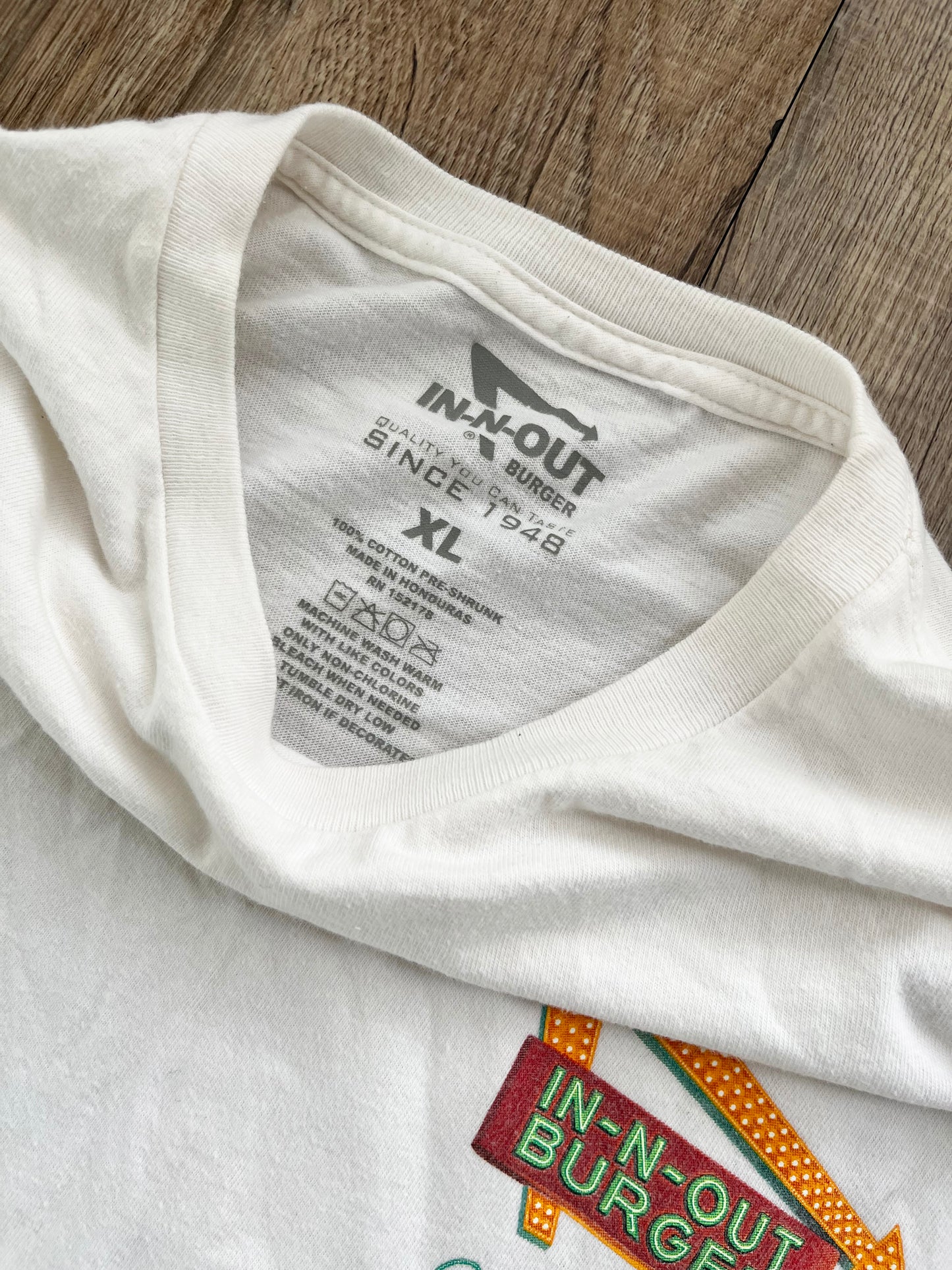 【USED】IN-N-OUT BURGER T-shirt (men's XL)