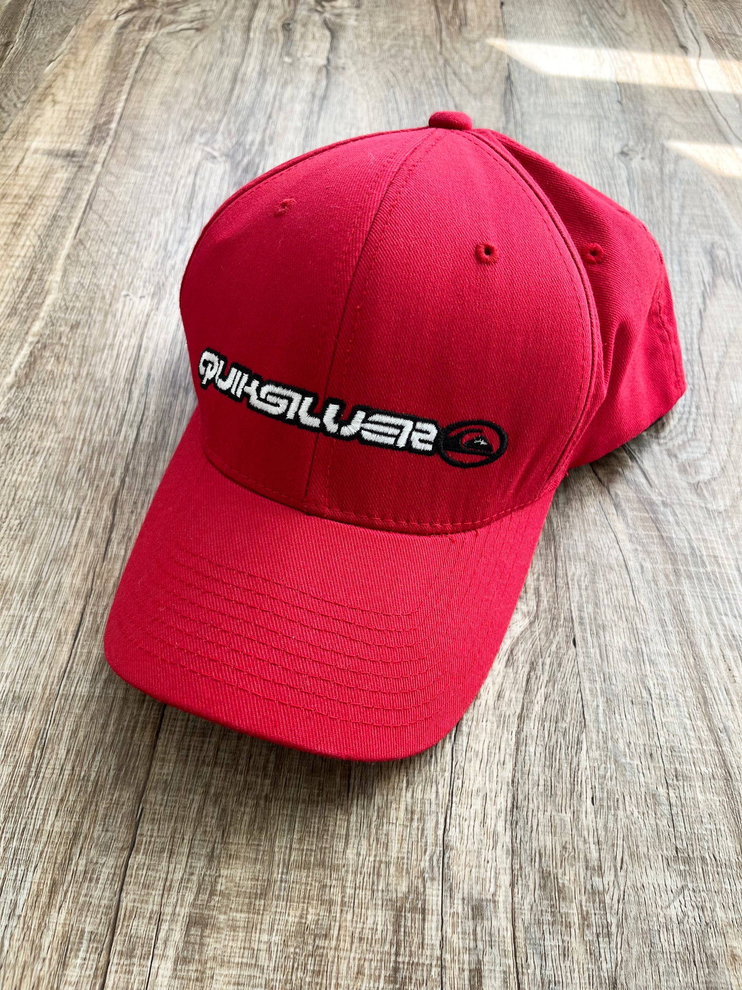 【USED】Quiksilver FLEXFIT Cap Red