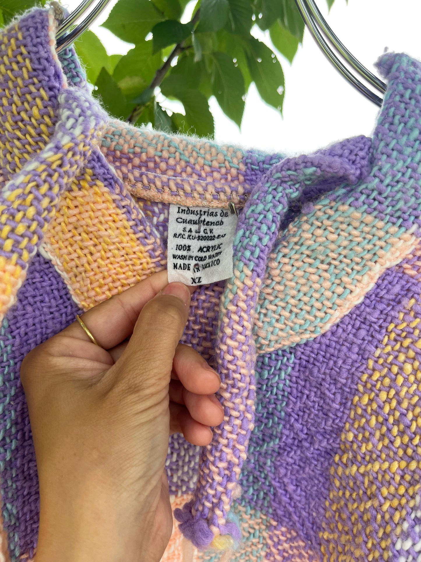 Pastel check pattan Baja Hoodie Mexican parka (women's XL)