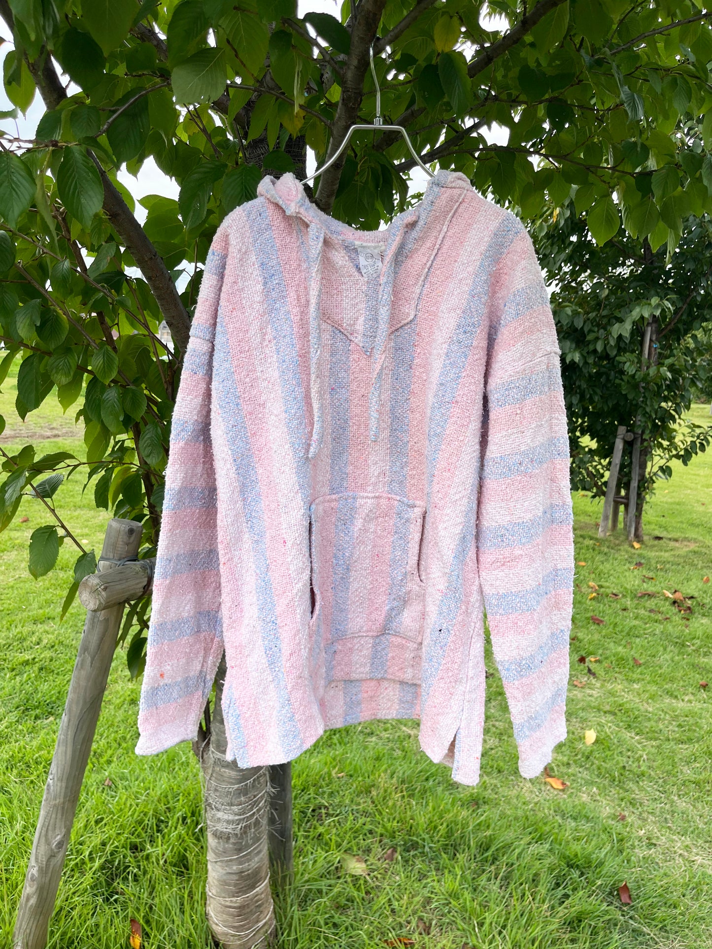 Roco Pink gradient Baja Hoodie Mexican Parka (Size XL)