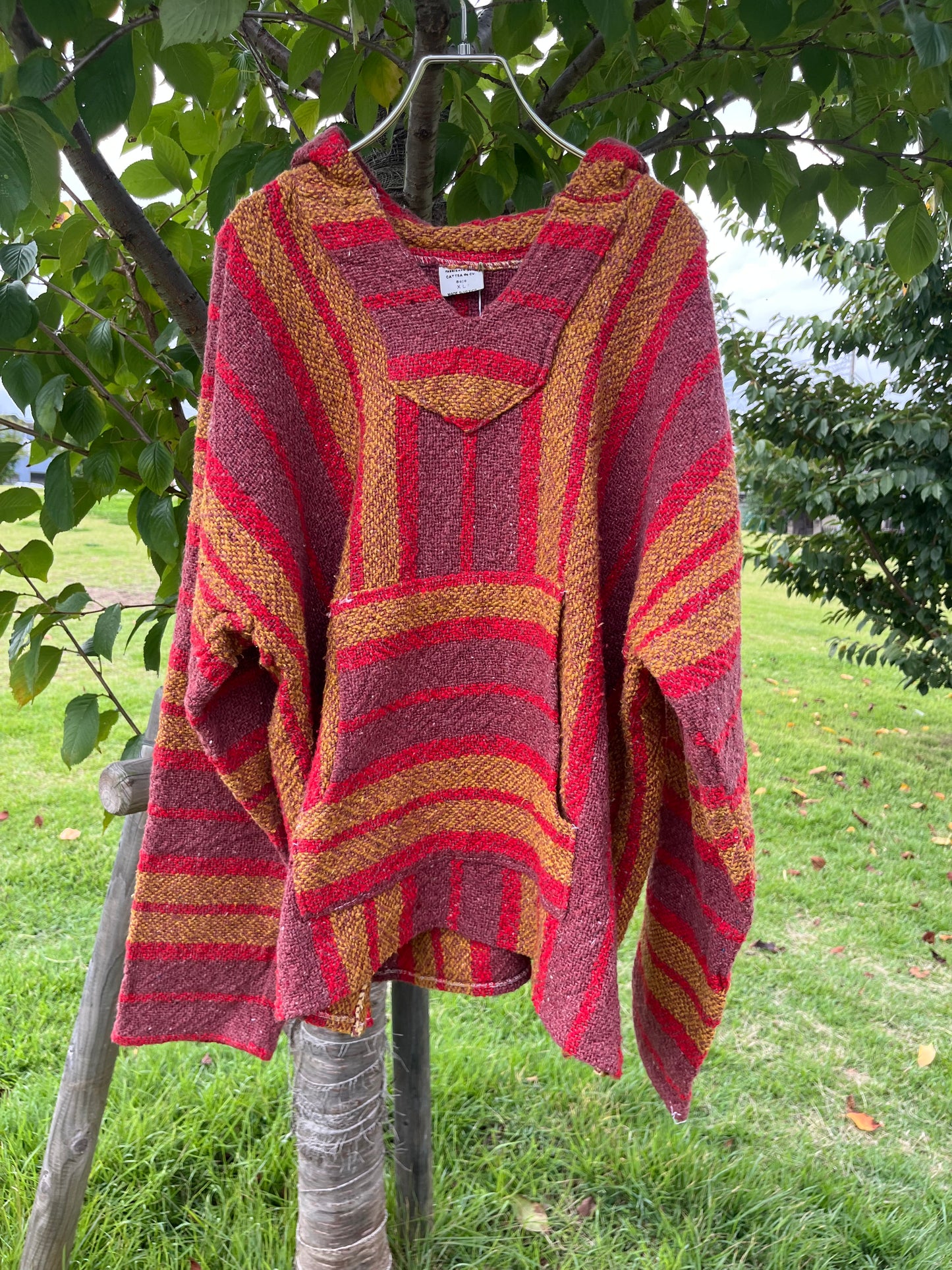 Red gradient Baja Hoodie Mexican Parka (Size XL)