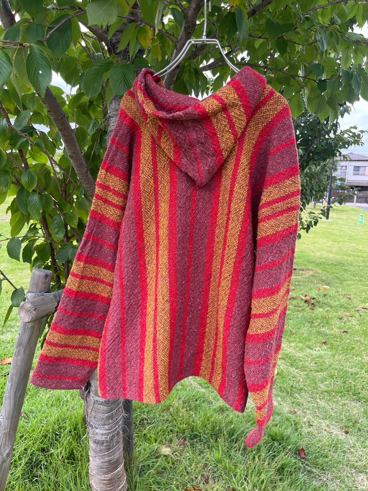 Red gradient Baja Hoodie Mexican Parka (Size XL)