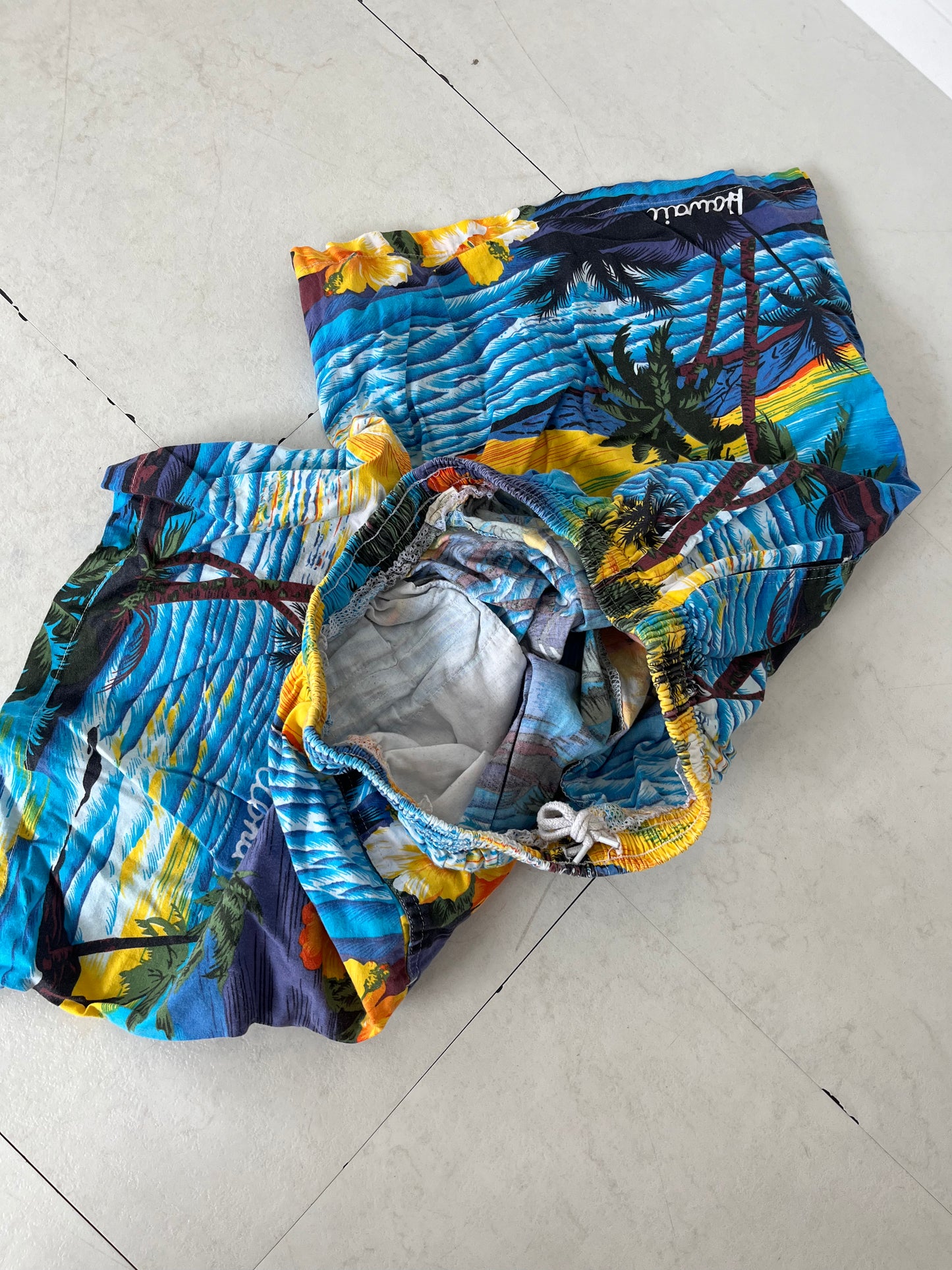 【EURO vintage】ALi's Hawaii Aloha beach shorts (men's S相当)