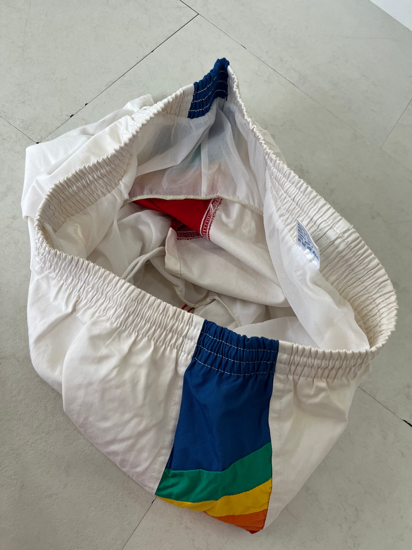 【vintage】90's Pacific Beach Hawaii rainbow beach shorts (men's XL)