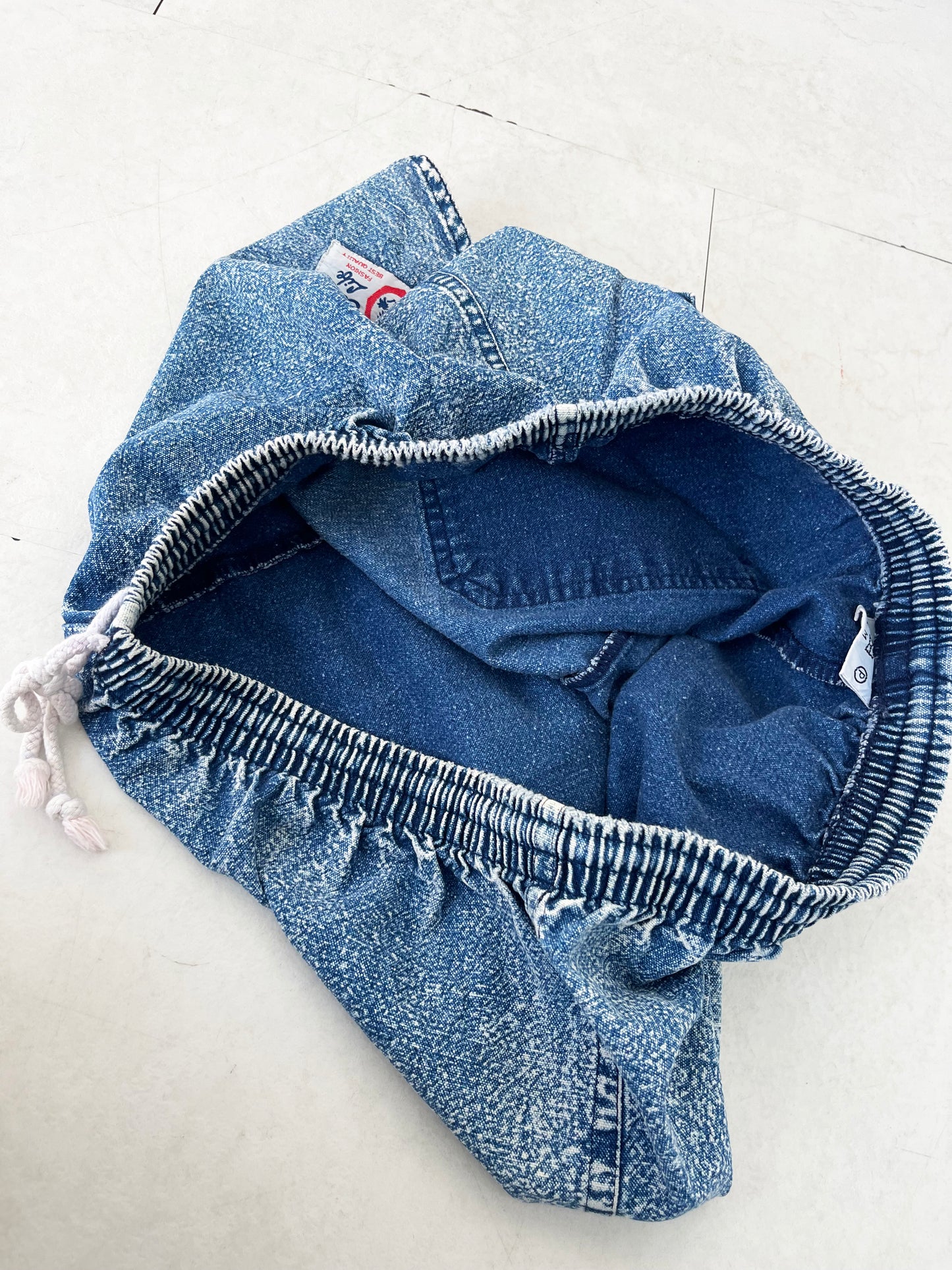 easy life chemical wash denim short pants (size M)