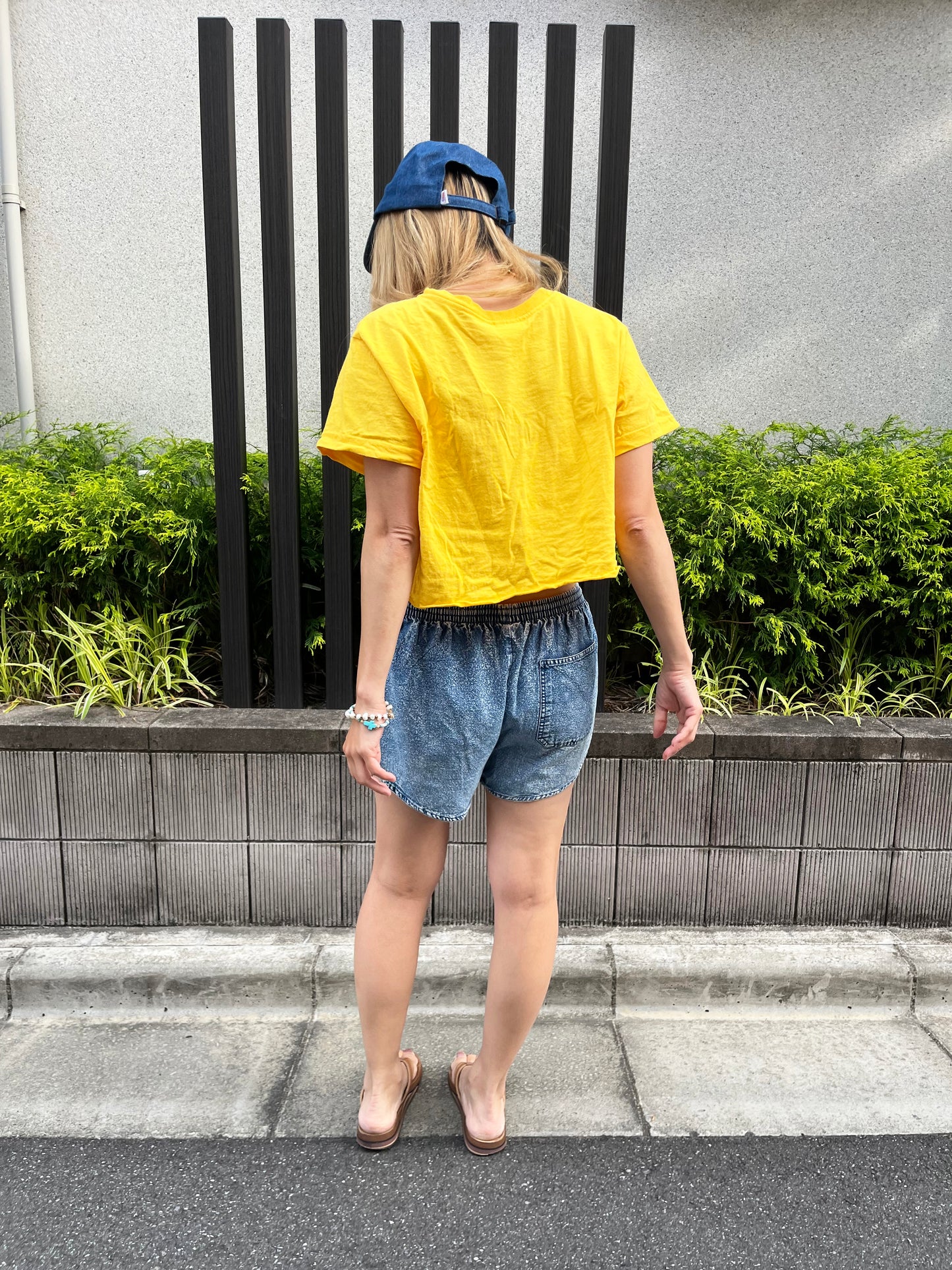 easy life chemical wash denim short pants (size M)