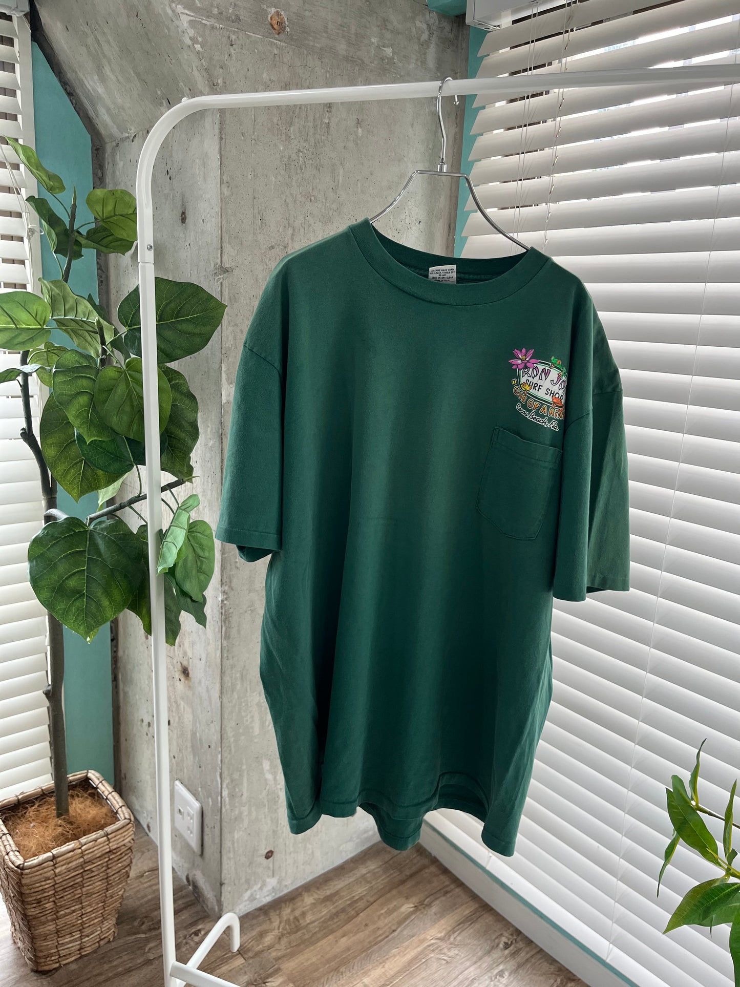 90's Ronjon Surf Shop "One Of King" frog pattern 1995 CoCoa Beach T-shirt (men's 2X-large)