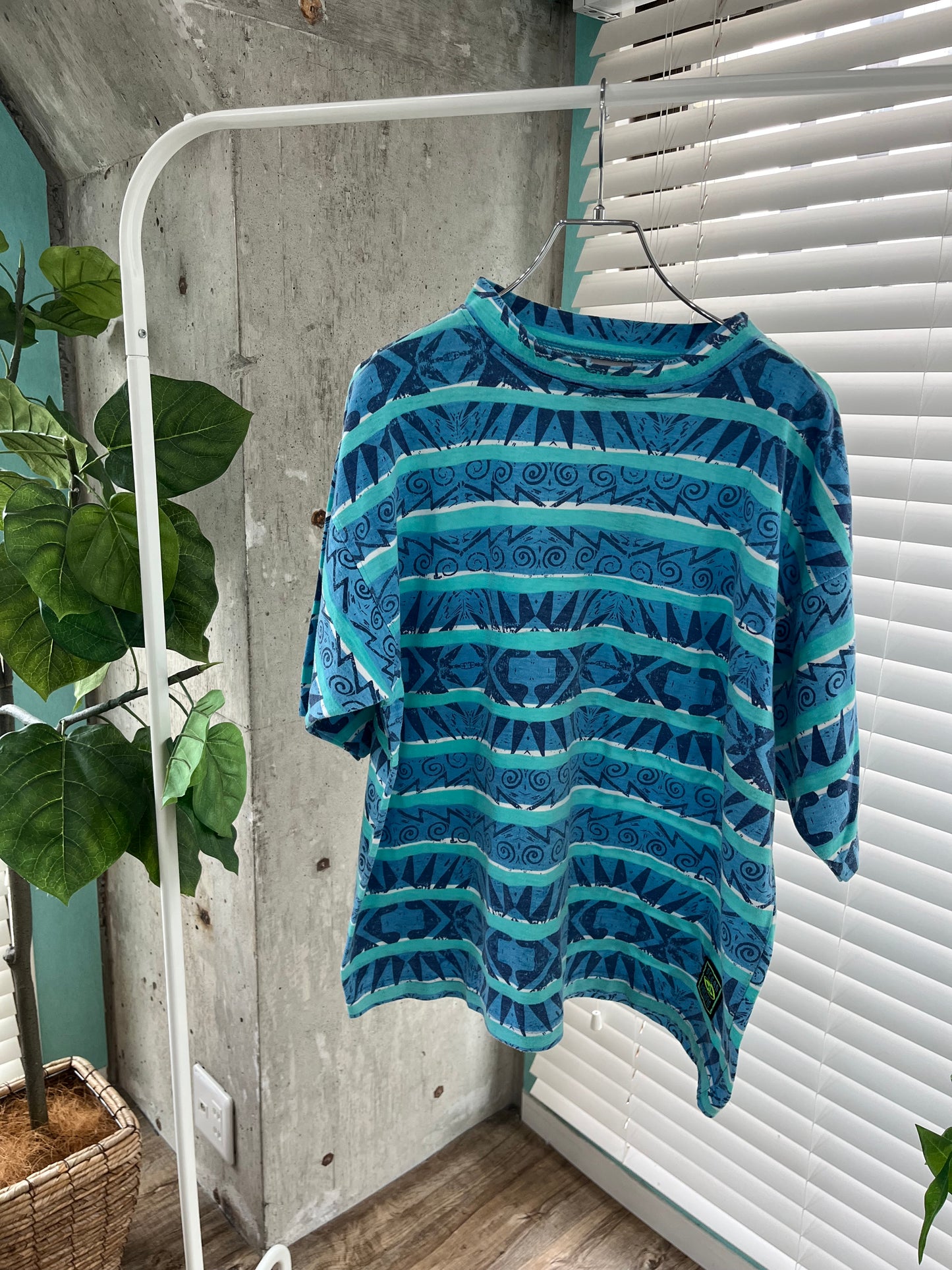90s Ocean Pacific All-over pattern T-shirt men's S (実際のサイズM相当)
