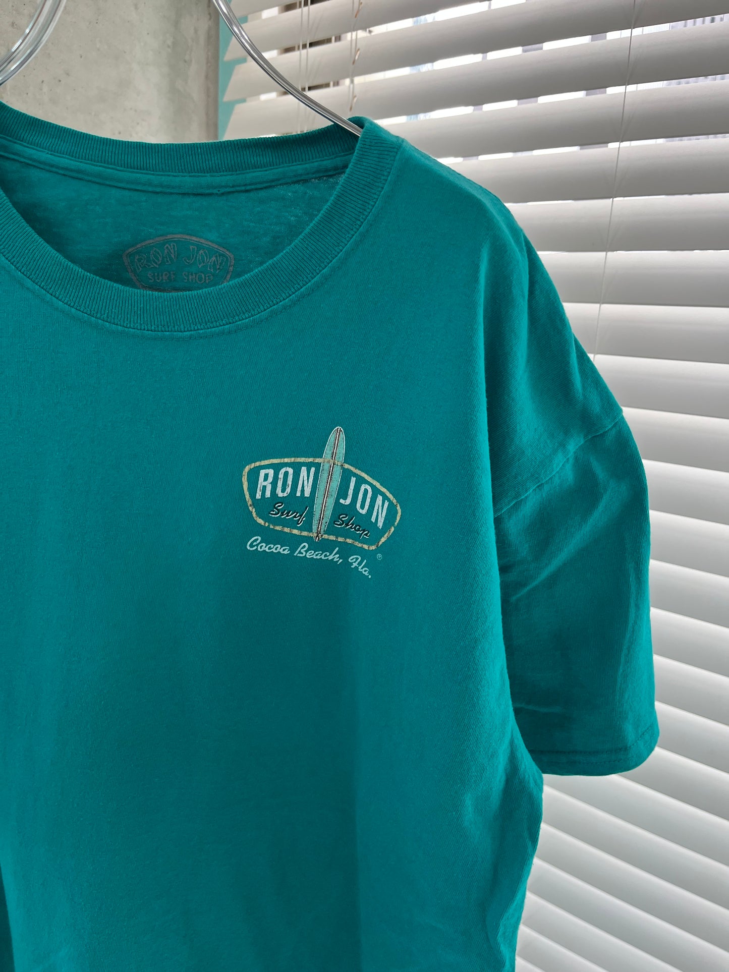 10's Ronjon Surf Shop Surf T-shirt (men's L)