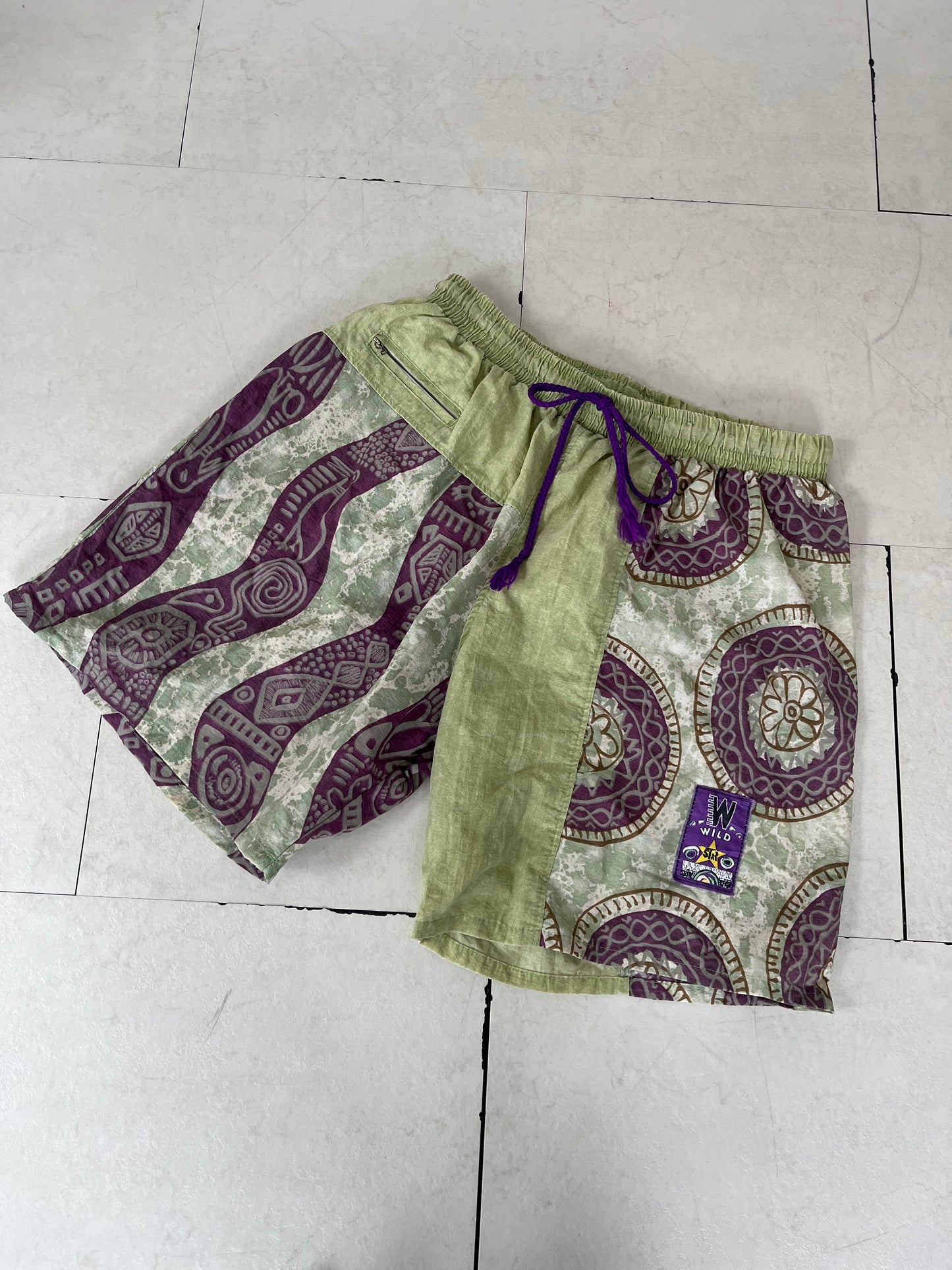 【EURO vintage】Tactel asian Resort Nylon beach shorts (women's L)