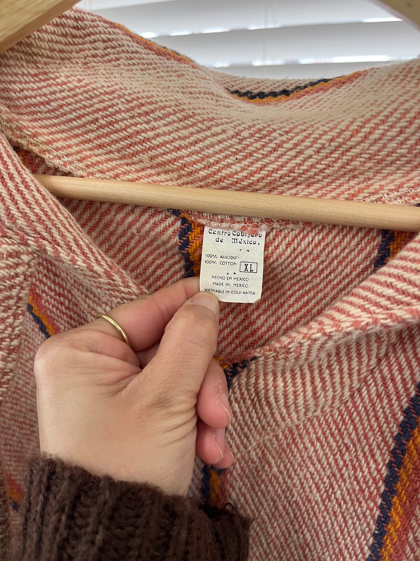 Centro Cobijero orange Baja Hoodie Mexican Parka (size XL)