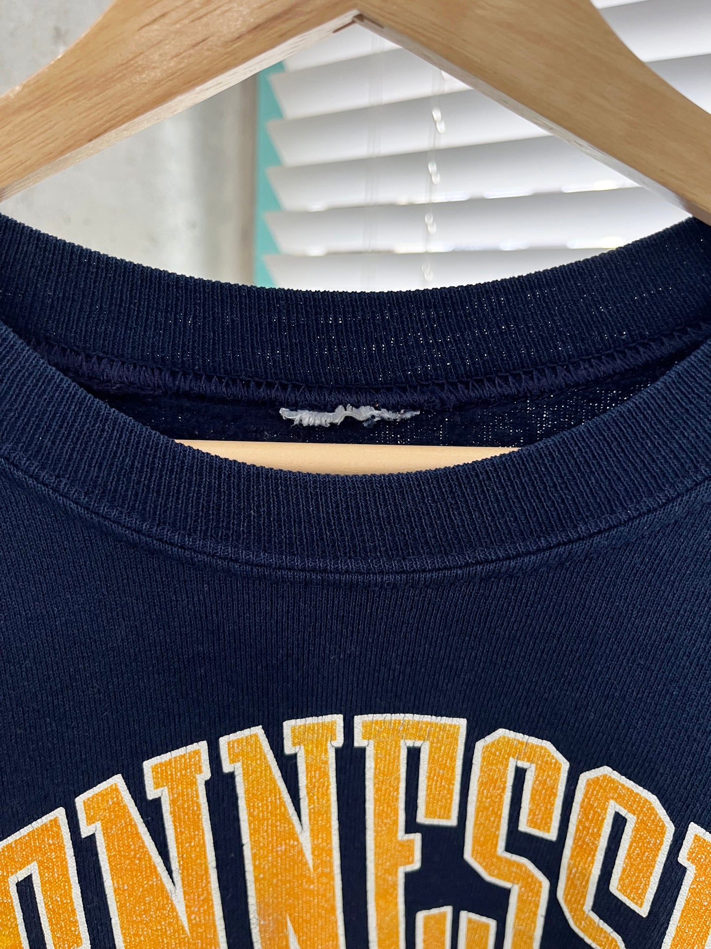 USED TENNESSEE College sweatshirt size men's XL相当