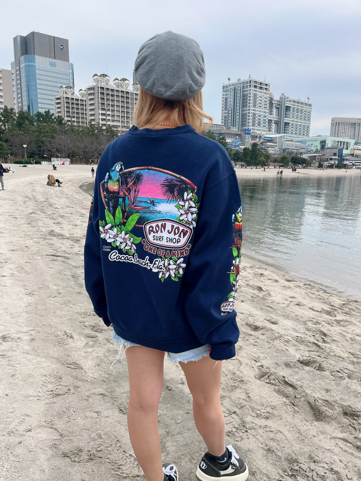 Early 2000's Ronjon Surfshop Paradise Surf Sweat shirt (men's M)