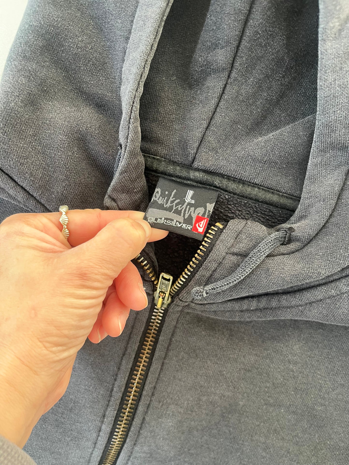 Early 2000's Quiksilver Cotton Full zip Hoodie (men's L)