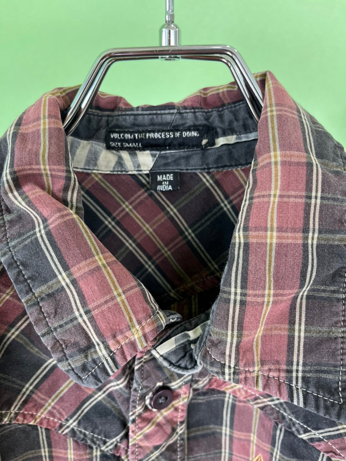 【VOLCOM】USED VOLCOM Short sleeve shirts (men's S)