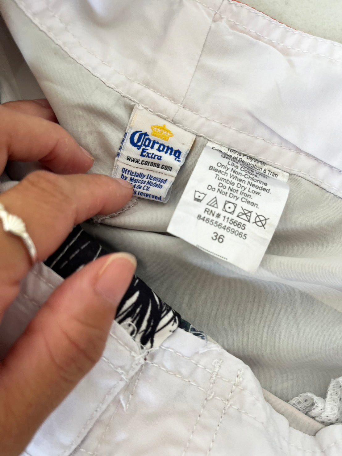 【USED】 Corona Extra board shorts (36inch)