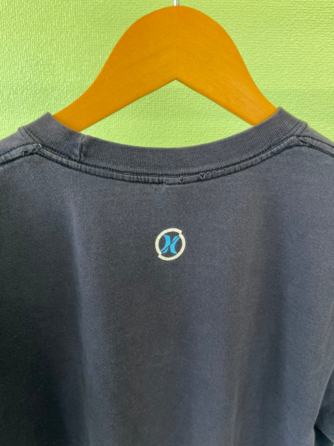 【HURLEY】00's HURLEY Y2K navy Vintage T-Shirt (men's M)