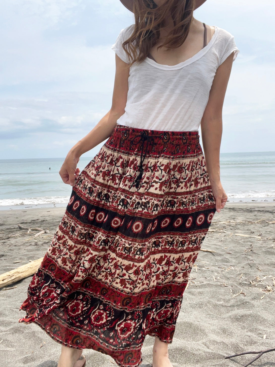 【band of gypsies】vintage india rayon skirt Ethnic Pattern red