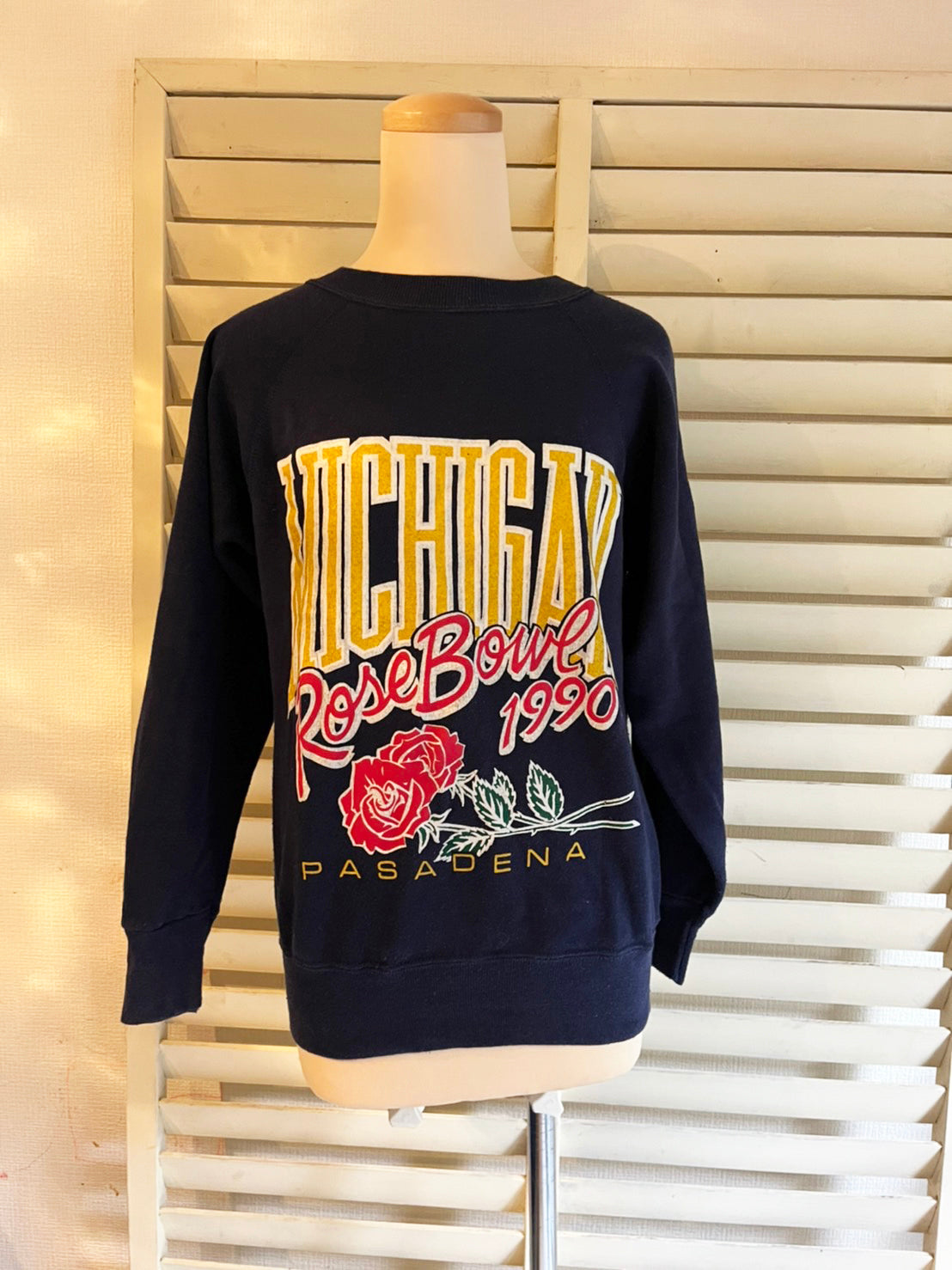 90's MISHIGAN ROSEBOWL sweat shirt made in USA (size S)