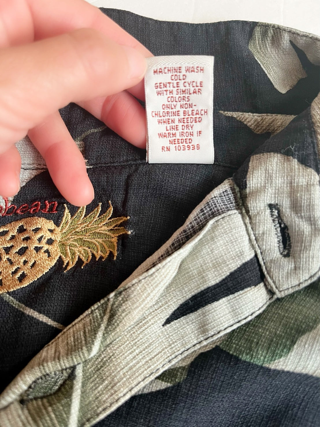 【 Caribbean 】All Over Pattan 90's Silk Aloha Shirt (men's XL)