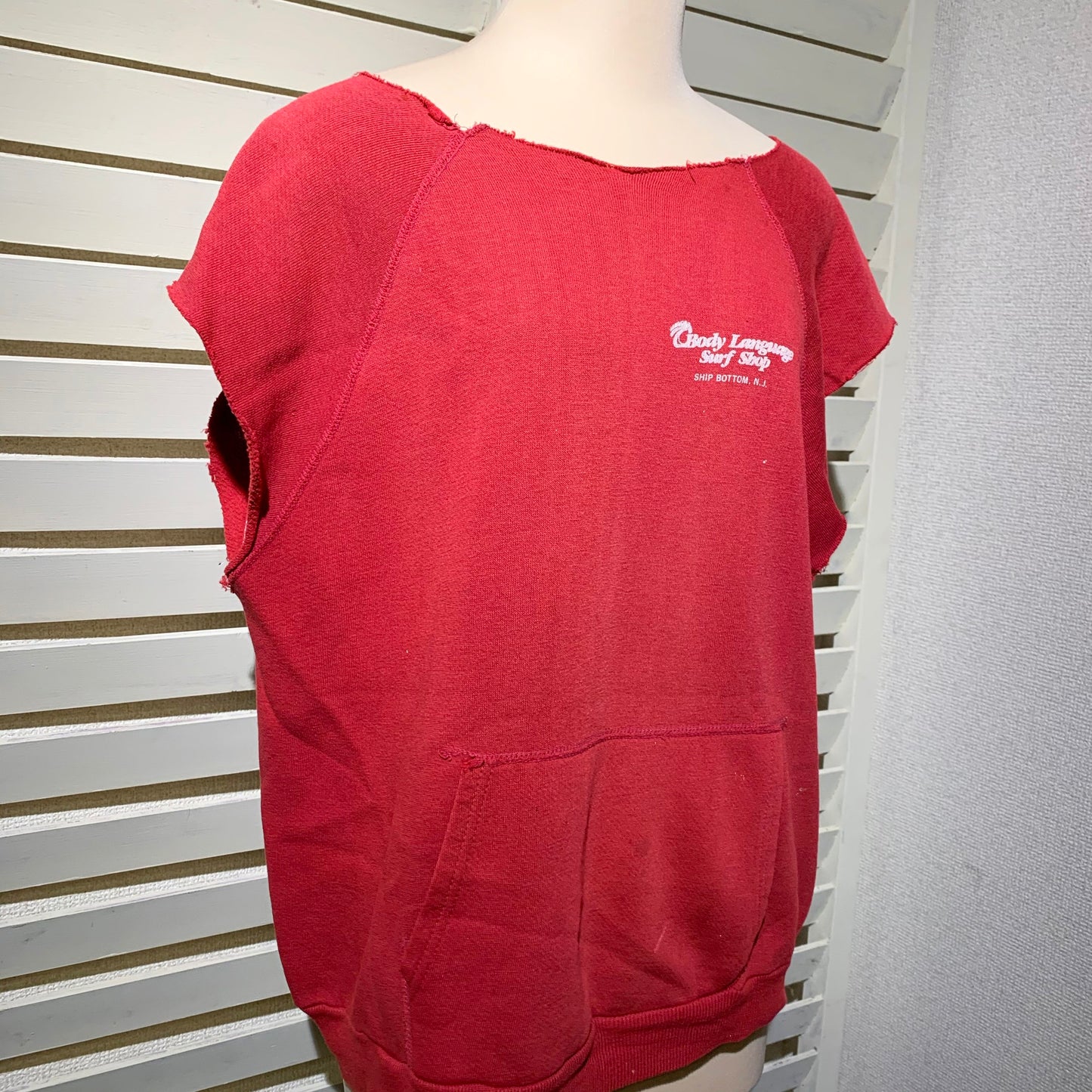 80's vintage off the wall cut off sweatshiirt