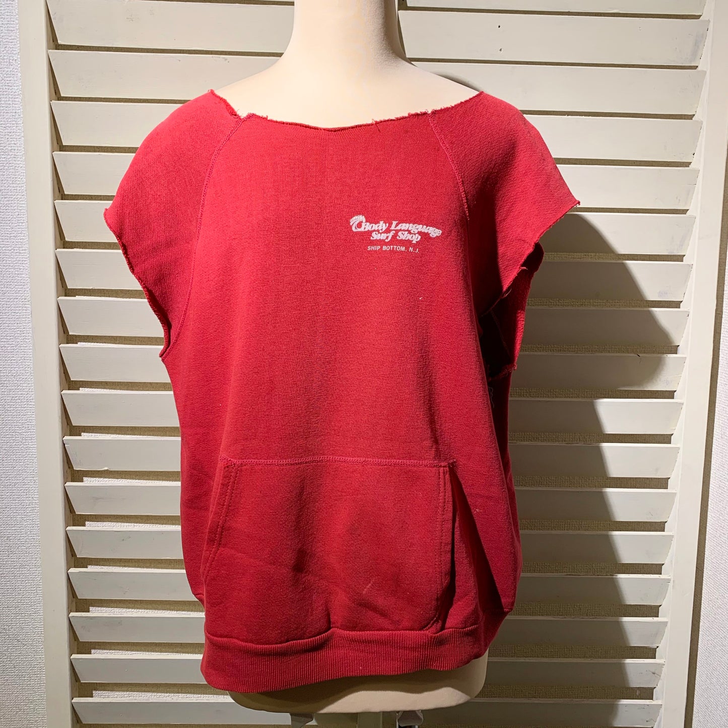 80's vintage off the wall cut off sweatshiirt