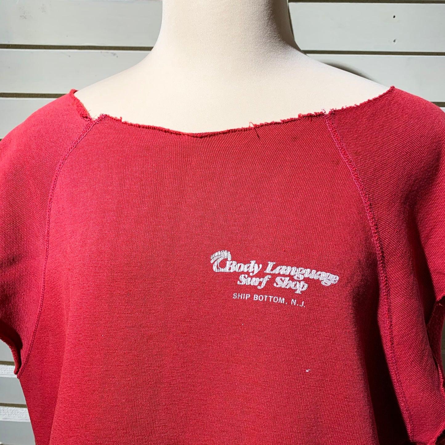 80's vintage off the wall cut off sweatshiirt