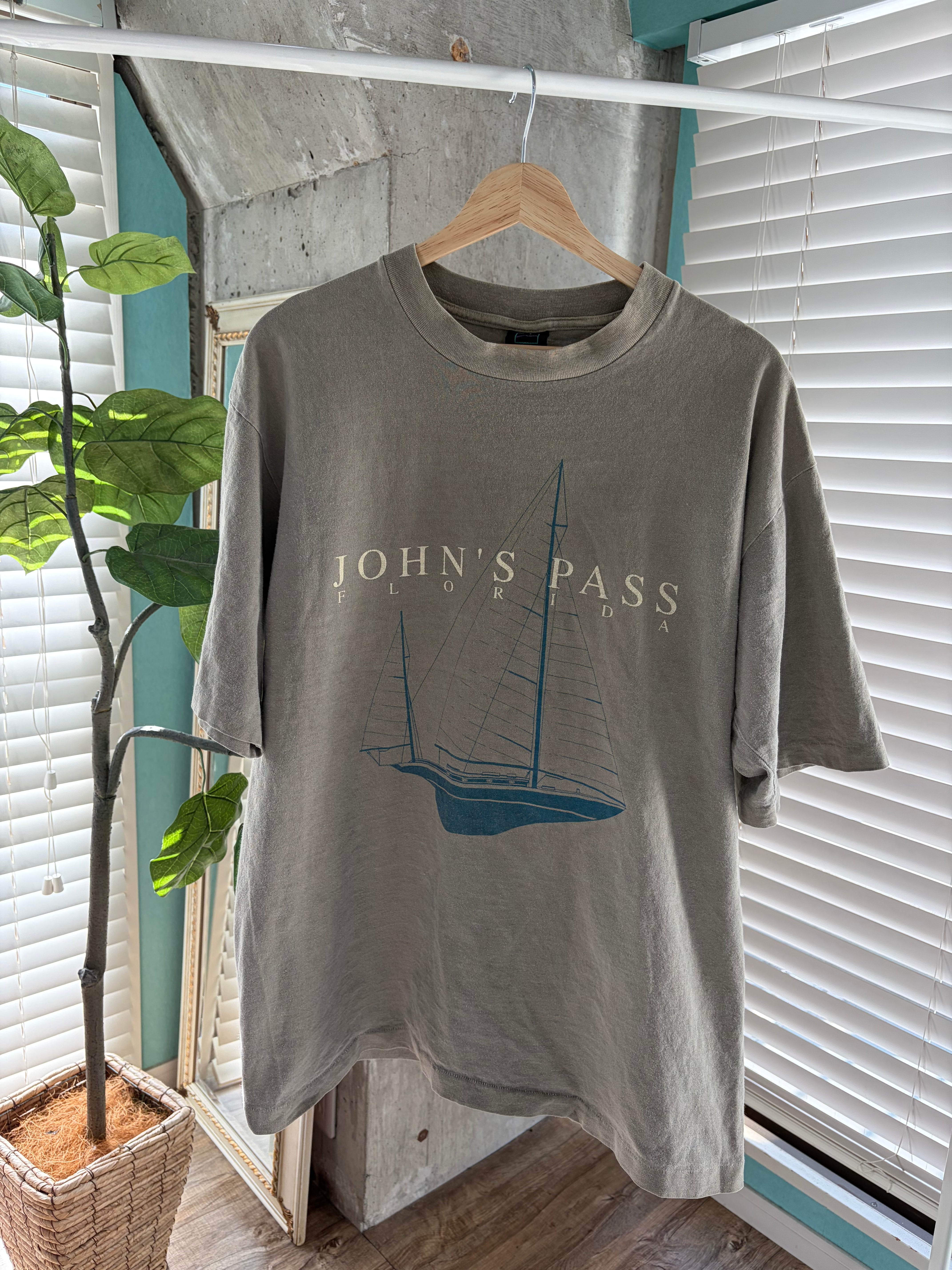 Vintage Tees – sup rising