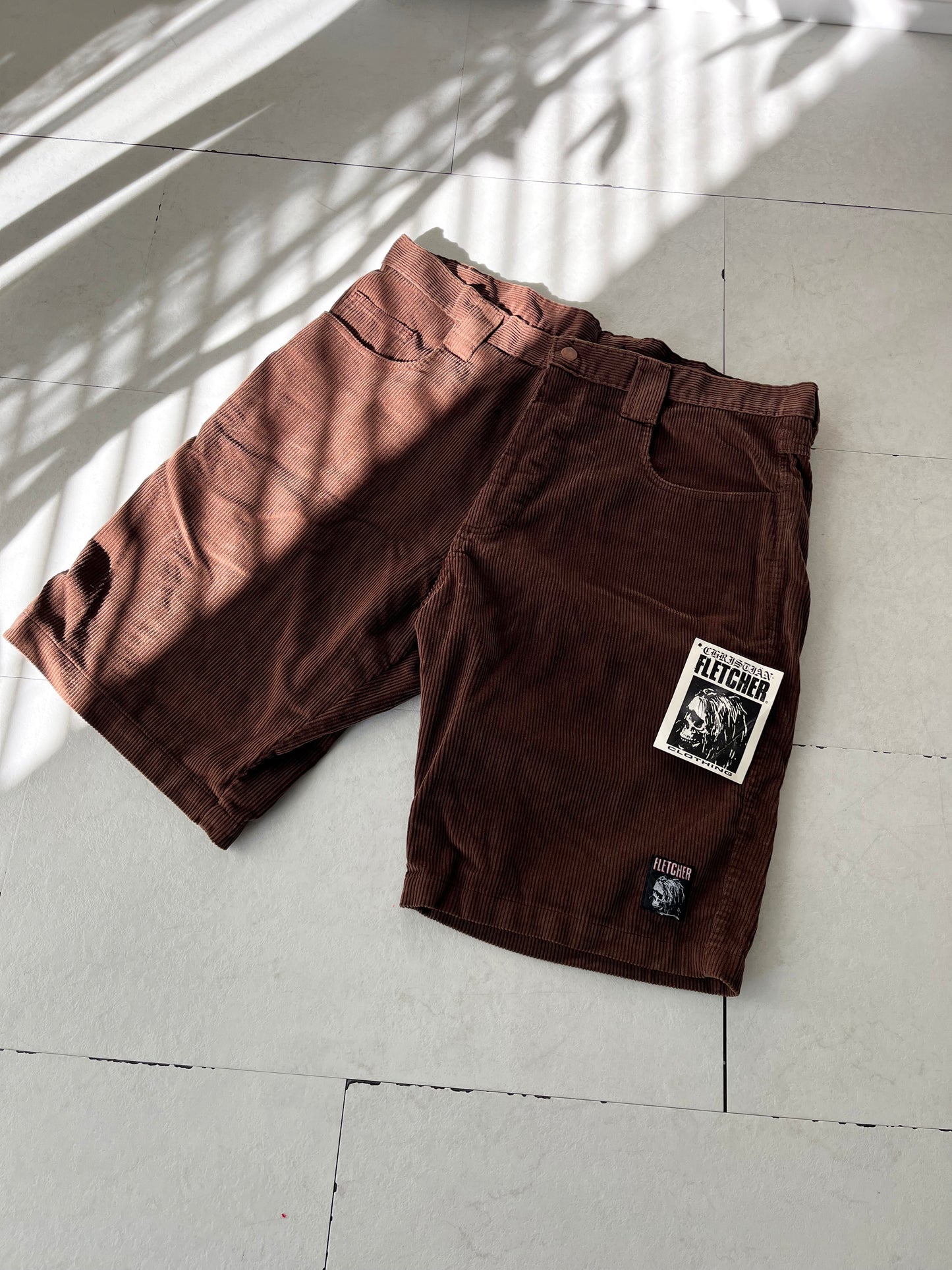 【Legend surf collection】90's Christian Fletcher corduroy short pants USA Dead stock one wash （size XL）