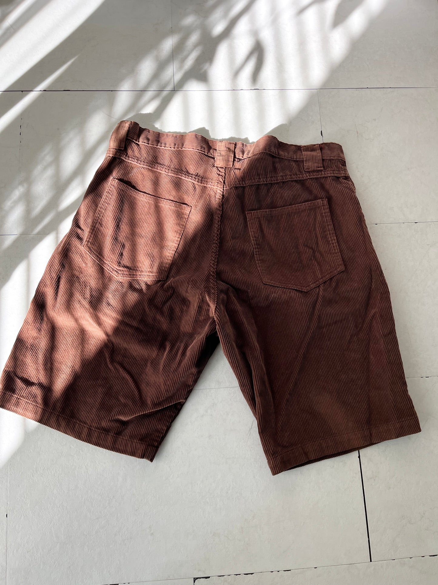 【Legend surf collection】90's Christian Fletcher corduroy short pants USA Dead stock one wash （size XL）