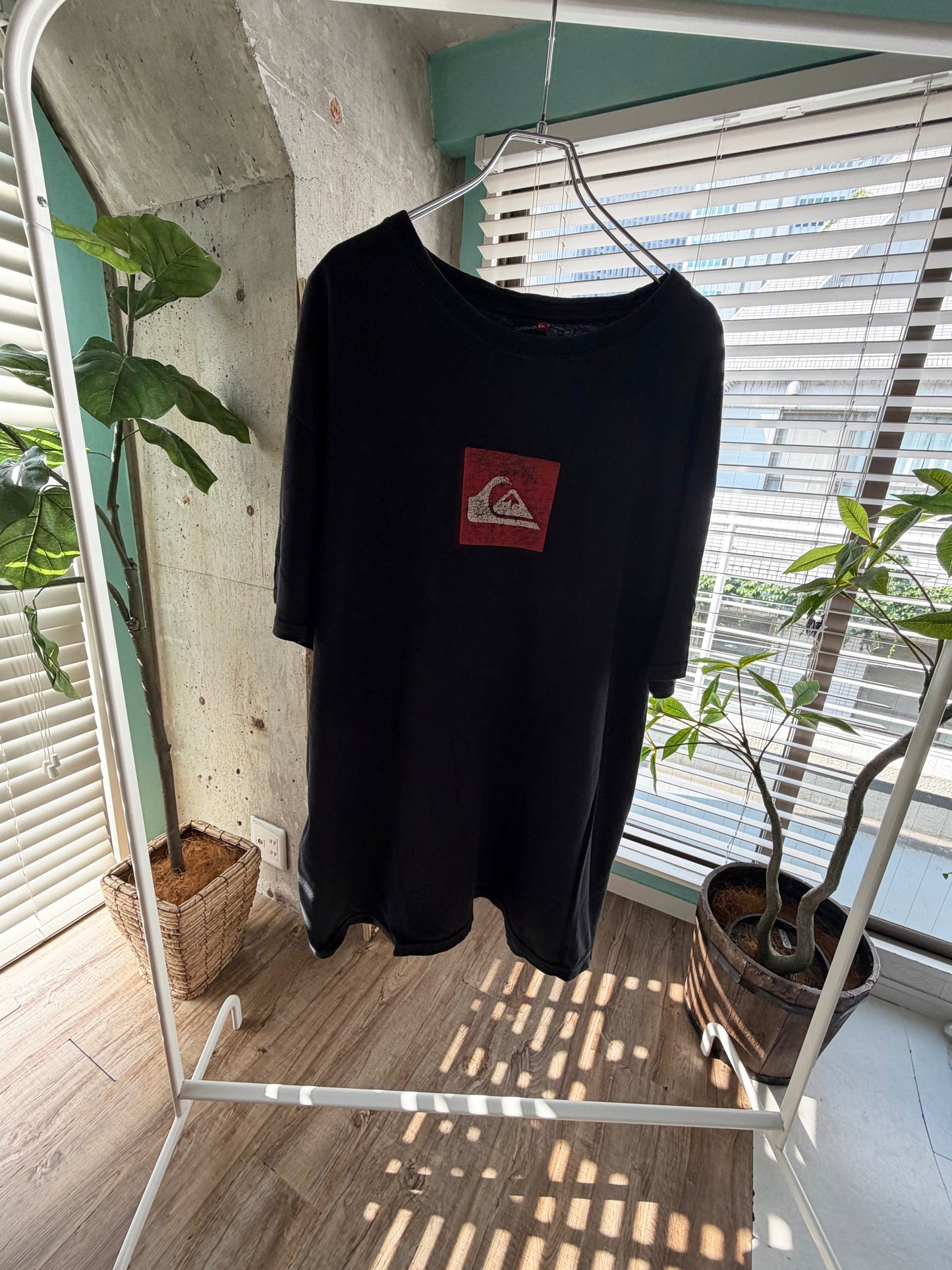 Early 2000's Quik Silver Surf Tee men's XL