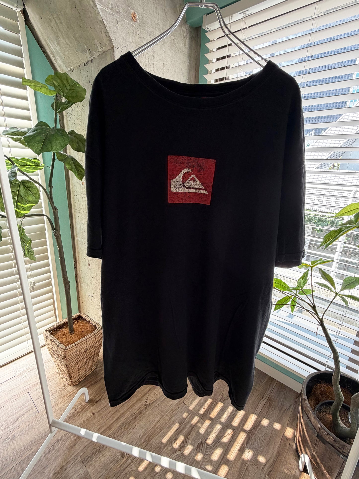 Early 2000's Quik Silver Surf Tee men's XL