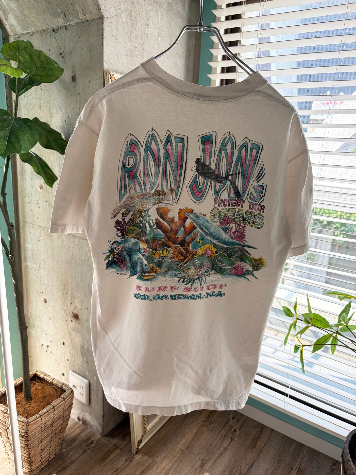 90's Ronjon Surf Shop Protect Our Oceans Pocket Tee size M
