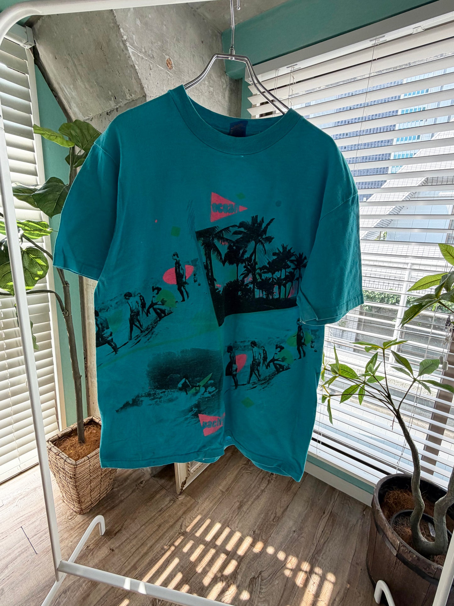 80's Ocean Pacific Surfing Tee men's L
