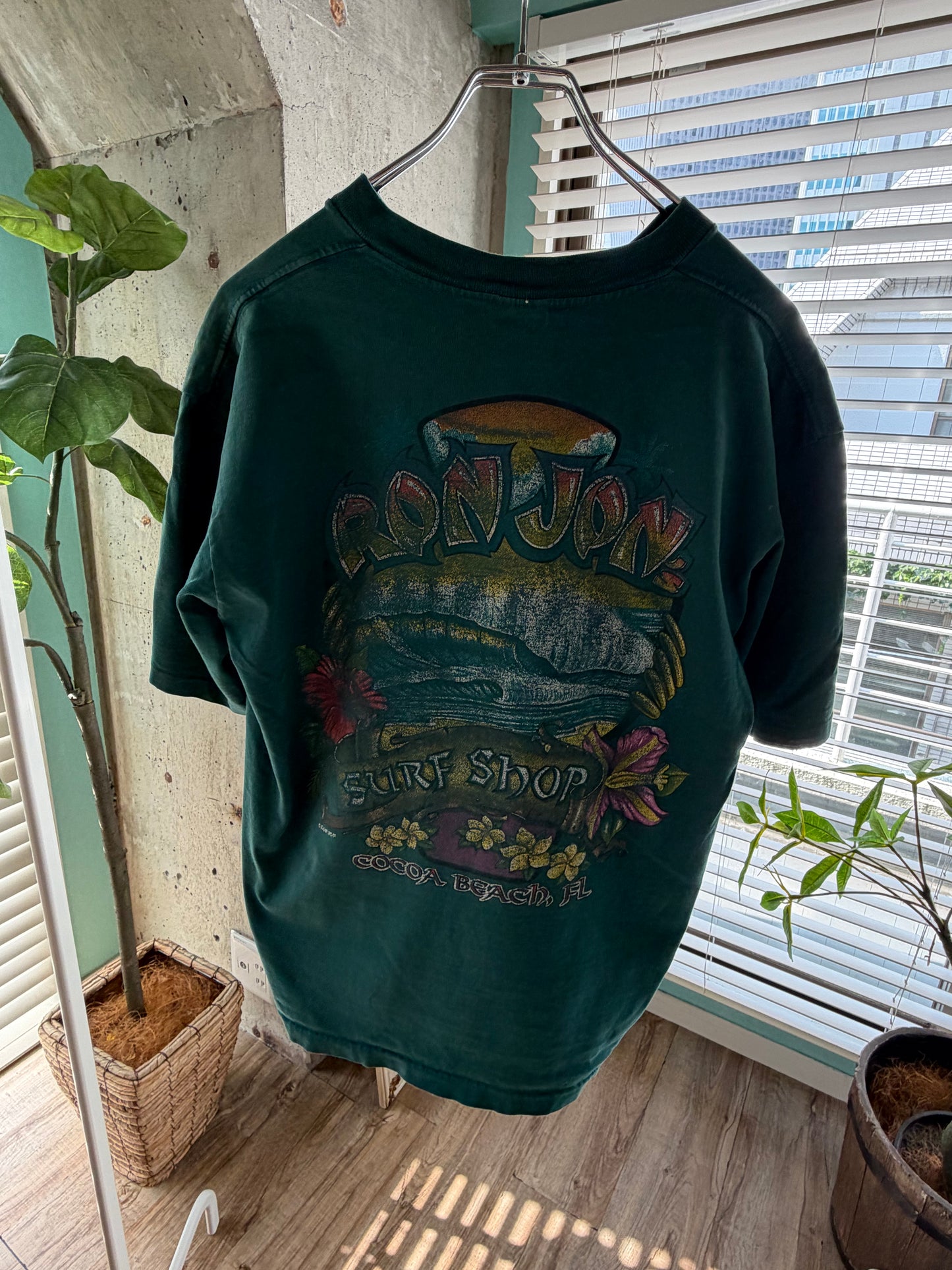 90's Ronjon Surf Shop CoCoa Beach Pocket Tee Green size M