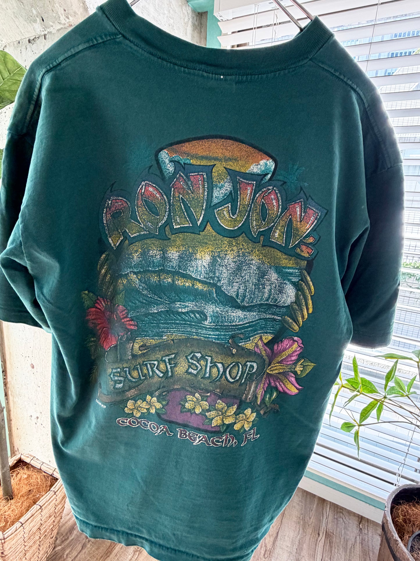 90's Ronjon Surf Shop CoCoa Beach Pocket Tee Green size M