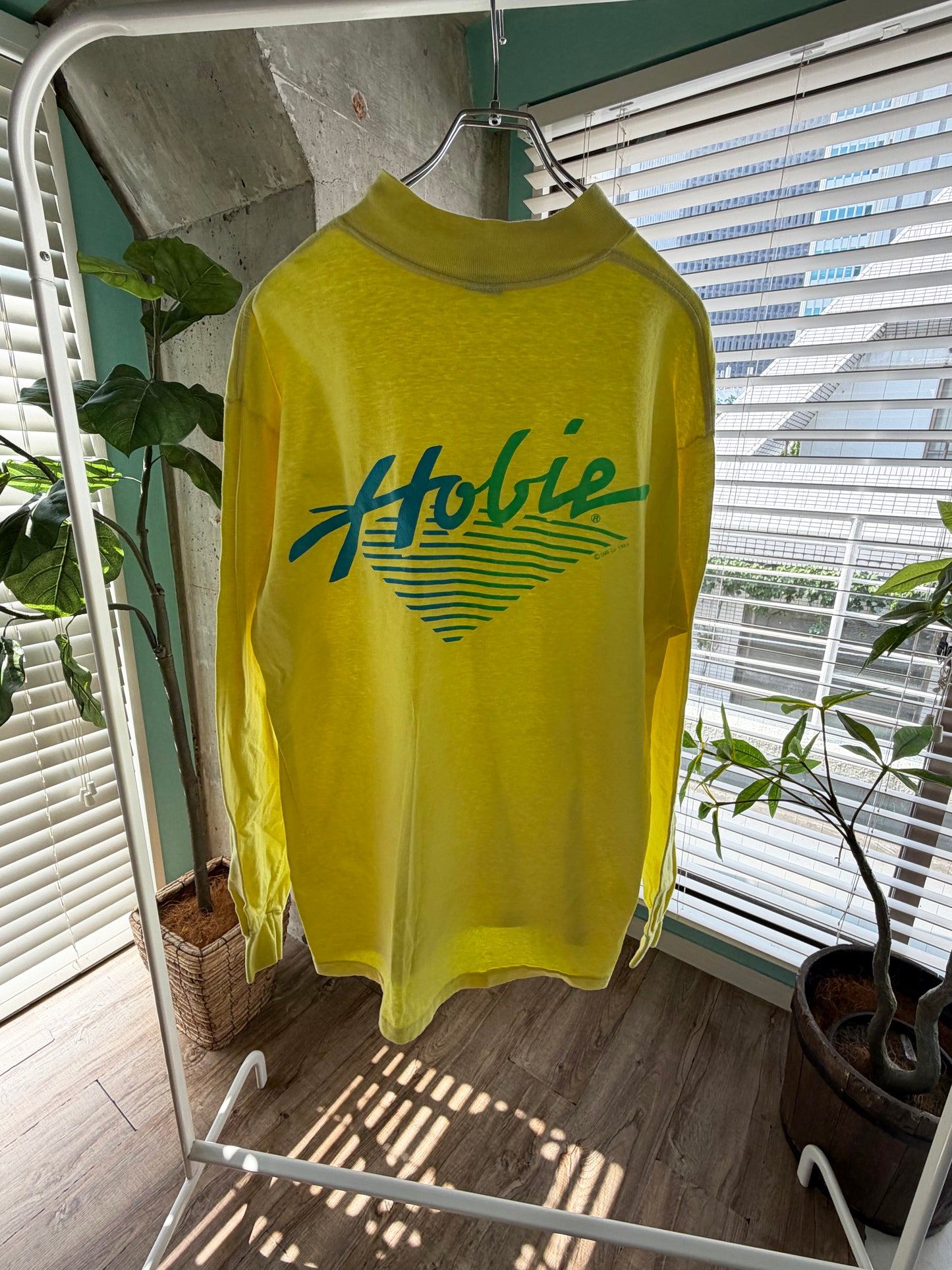 80's Hobie Muck neck Long Sleeve Tee size L