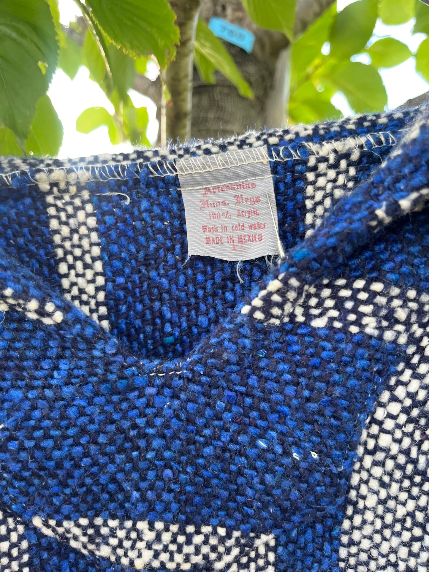 ARTESANIAS Blue Baja Hoodie Mexican Parka (size XL)