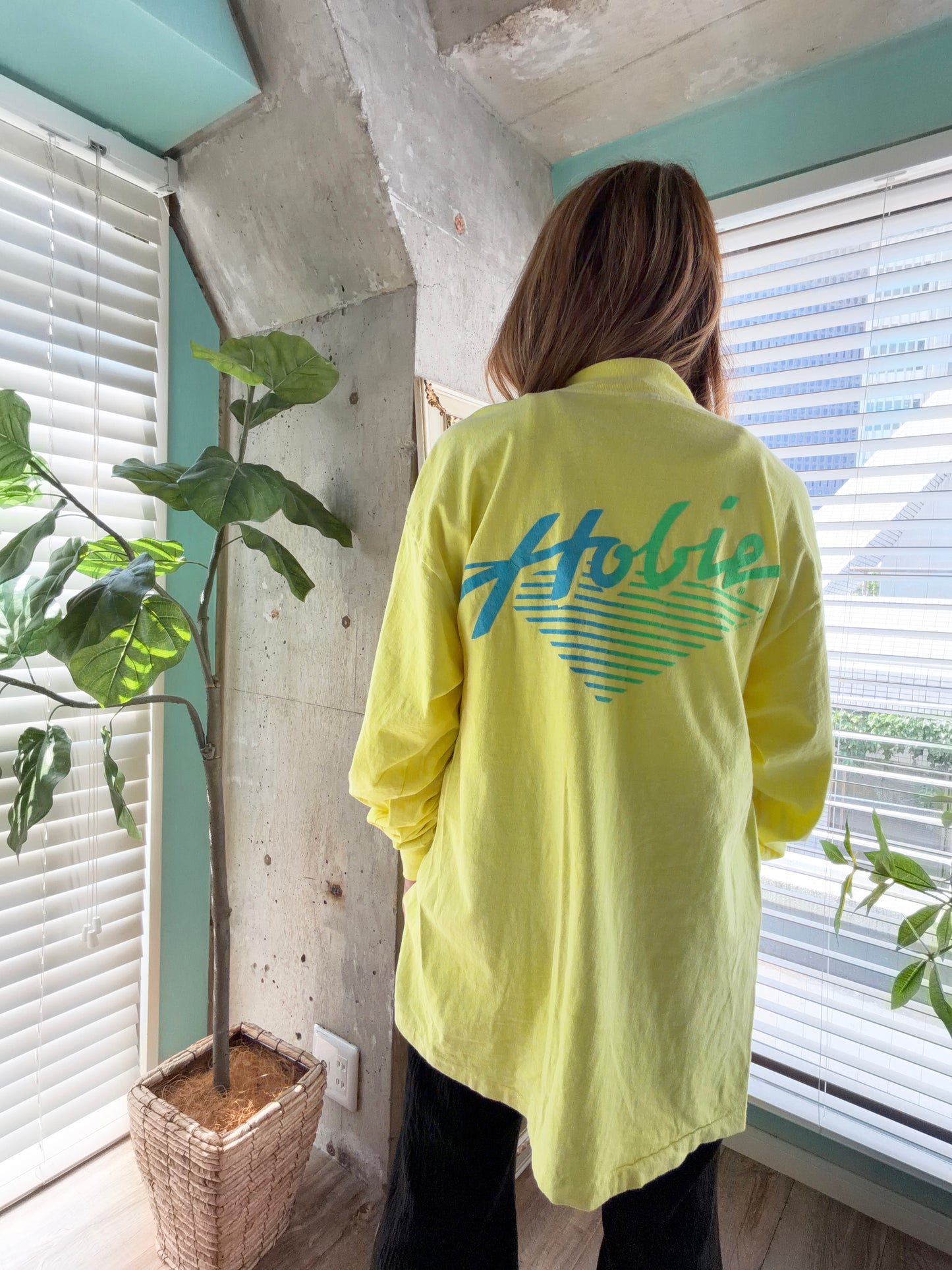 80's Hobie Muck neck Long Sleeve Tee size L
