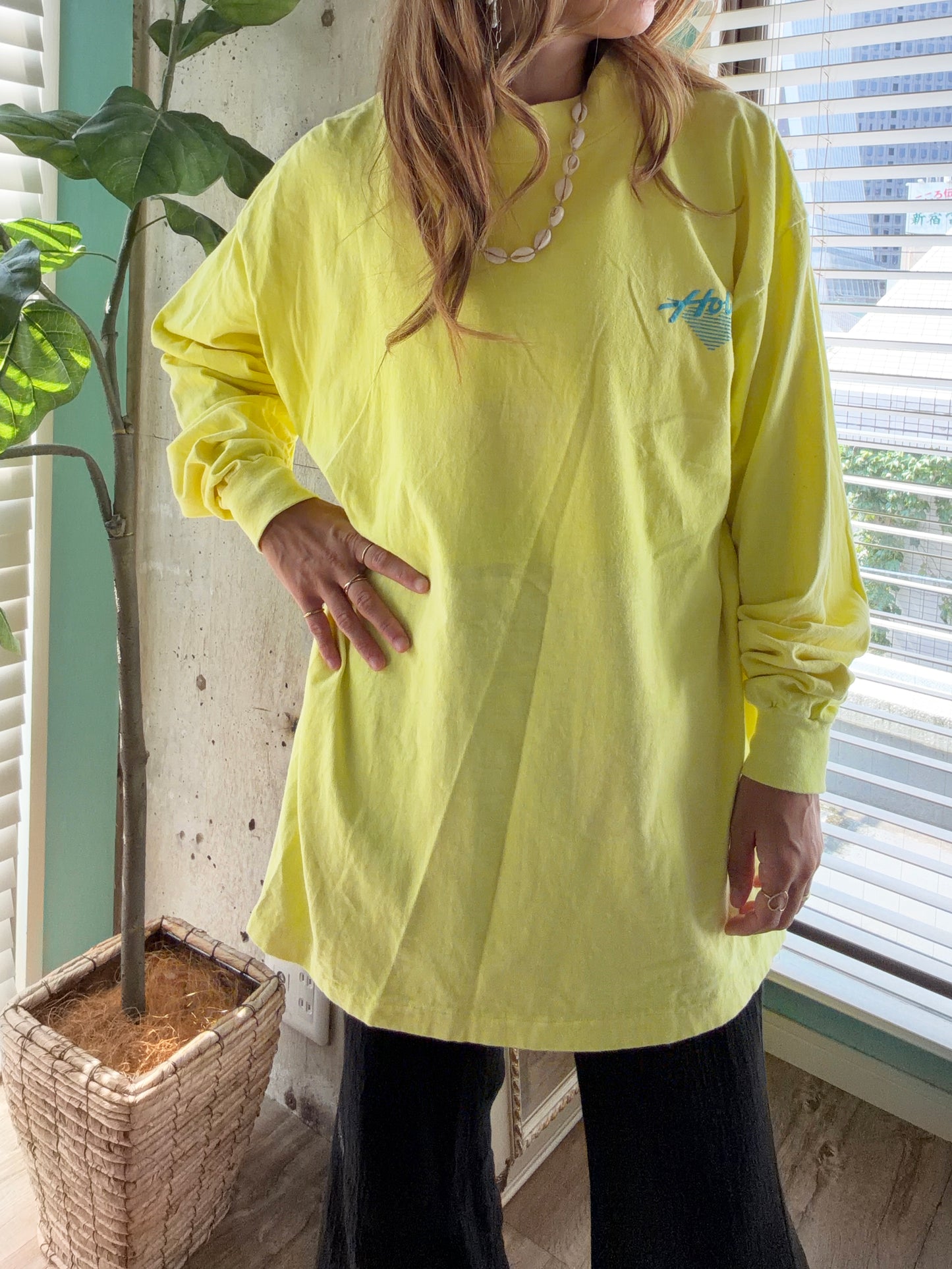 80's Hobie Muck neck Long Sleeve Tee size L