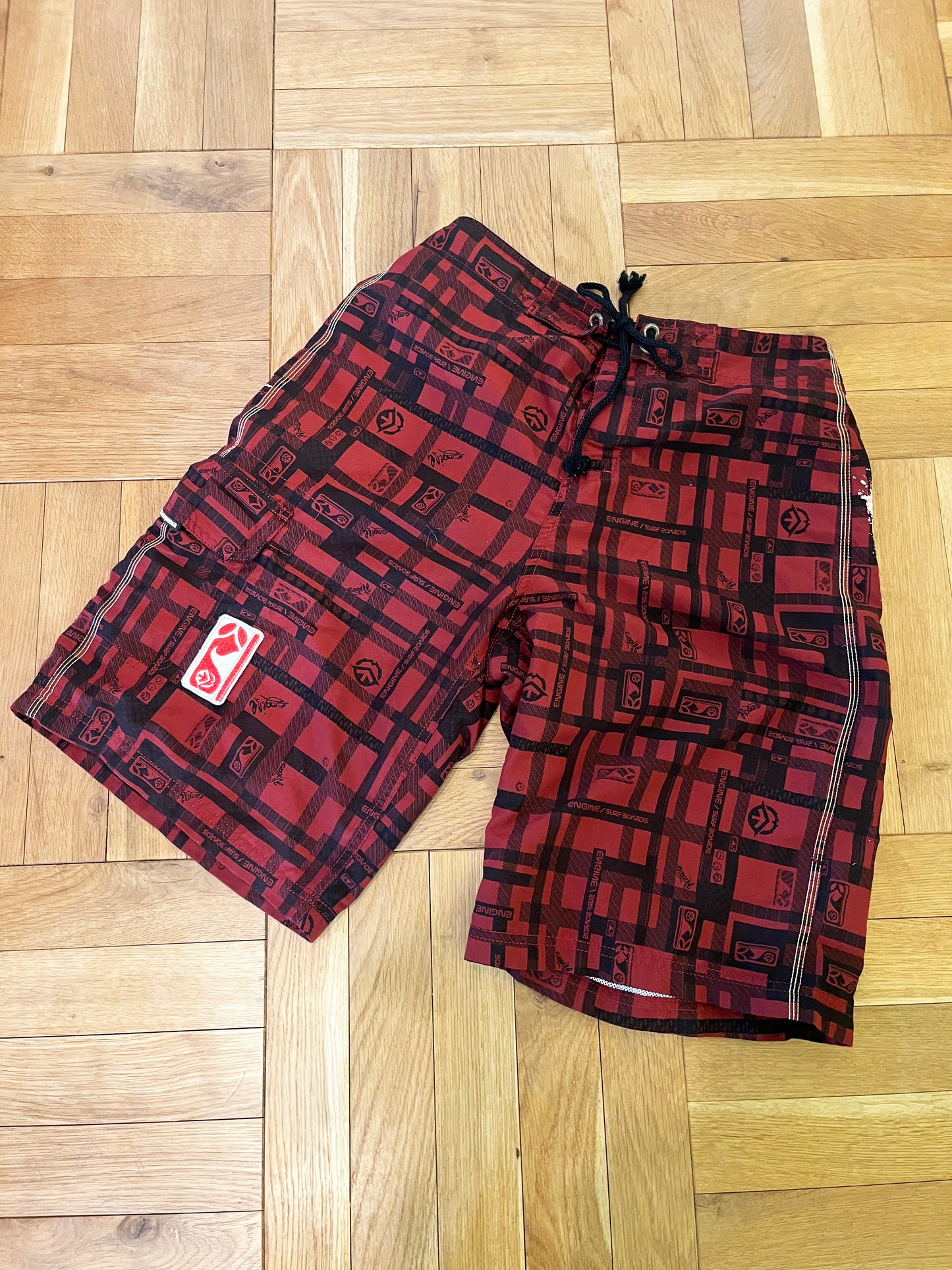 BAGGY Y2K ENGINE SURF BOARDS Board Shorts (S/P)