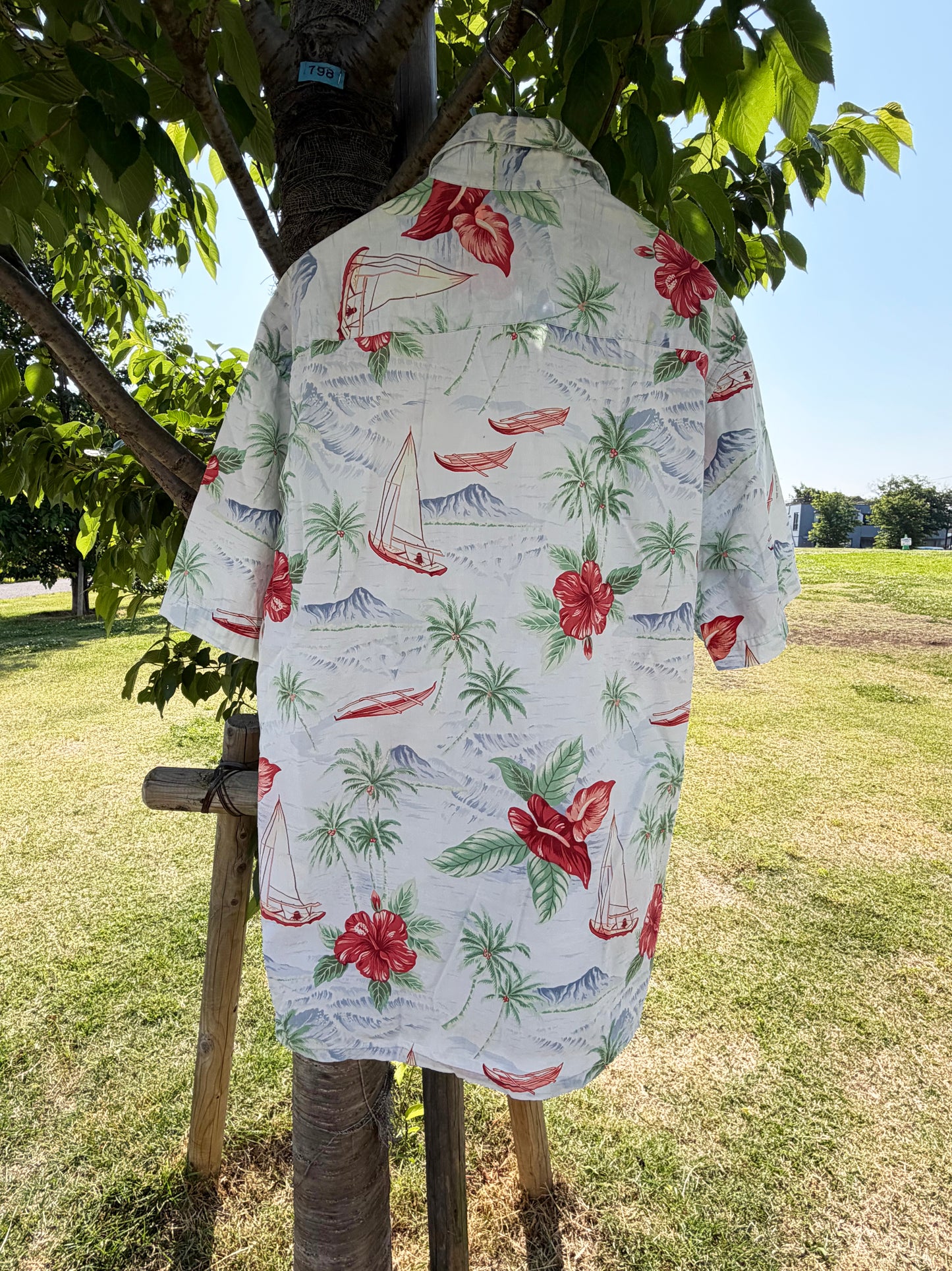 CAMPIA MODA All Over Pattan Cotton Aloha Shirt (men's M)