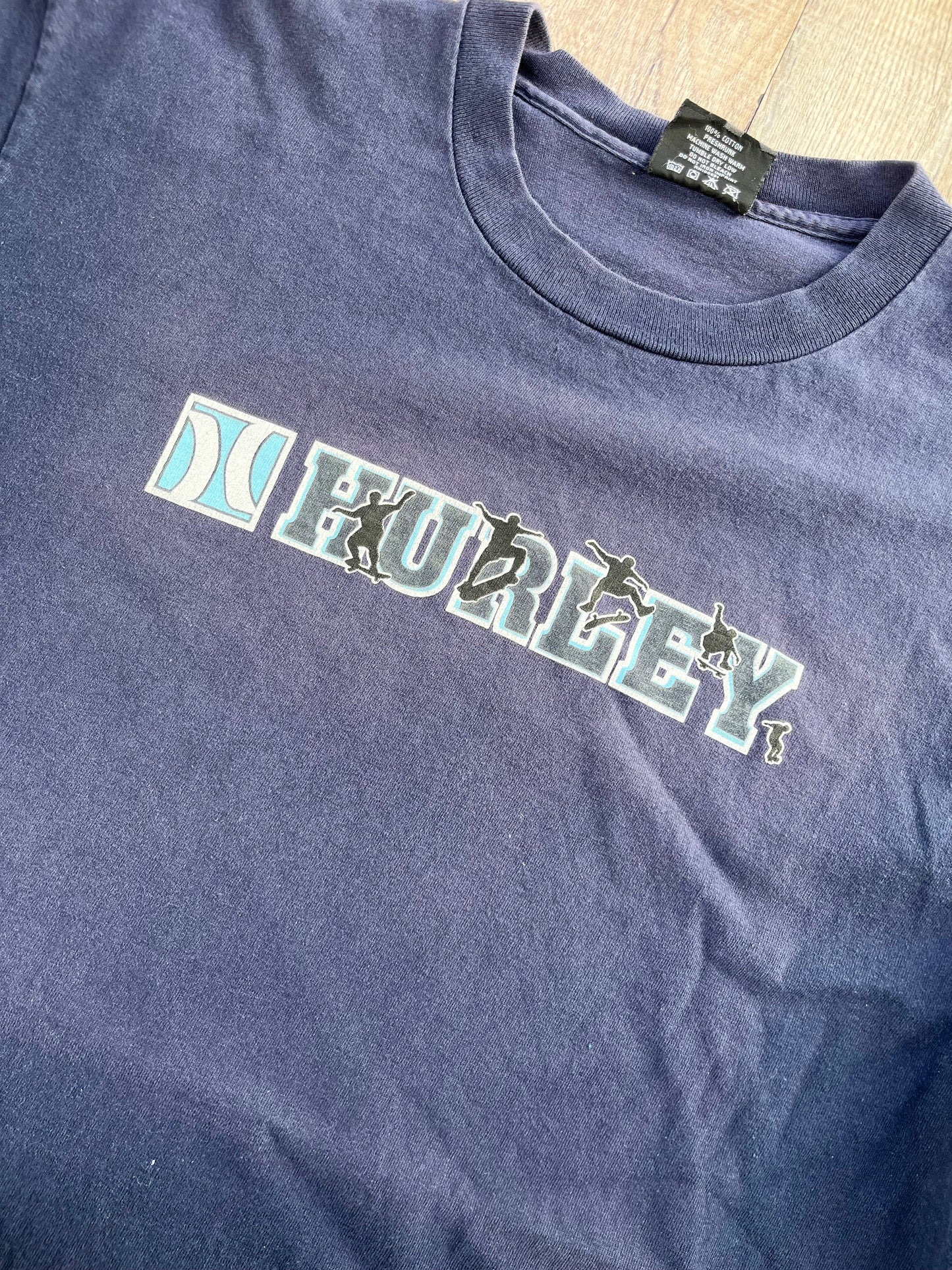 90s/Early 2000s HURLEY Skate Design  T-shirt (men's L)