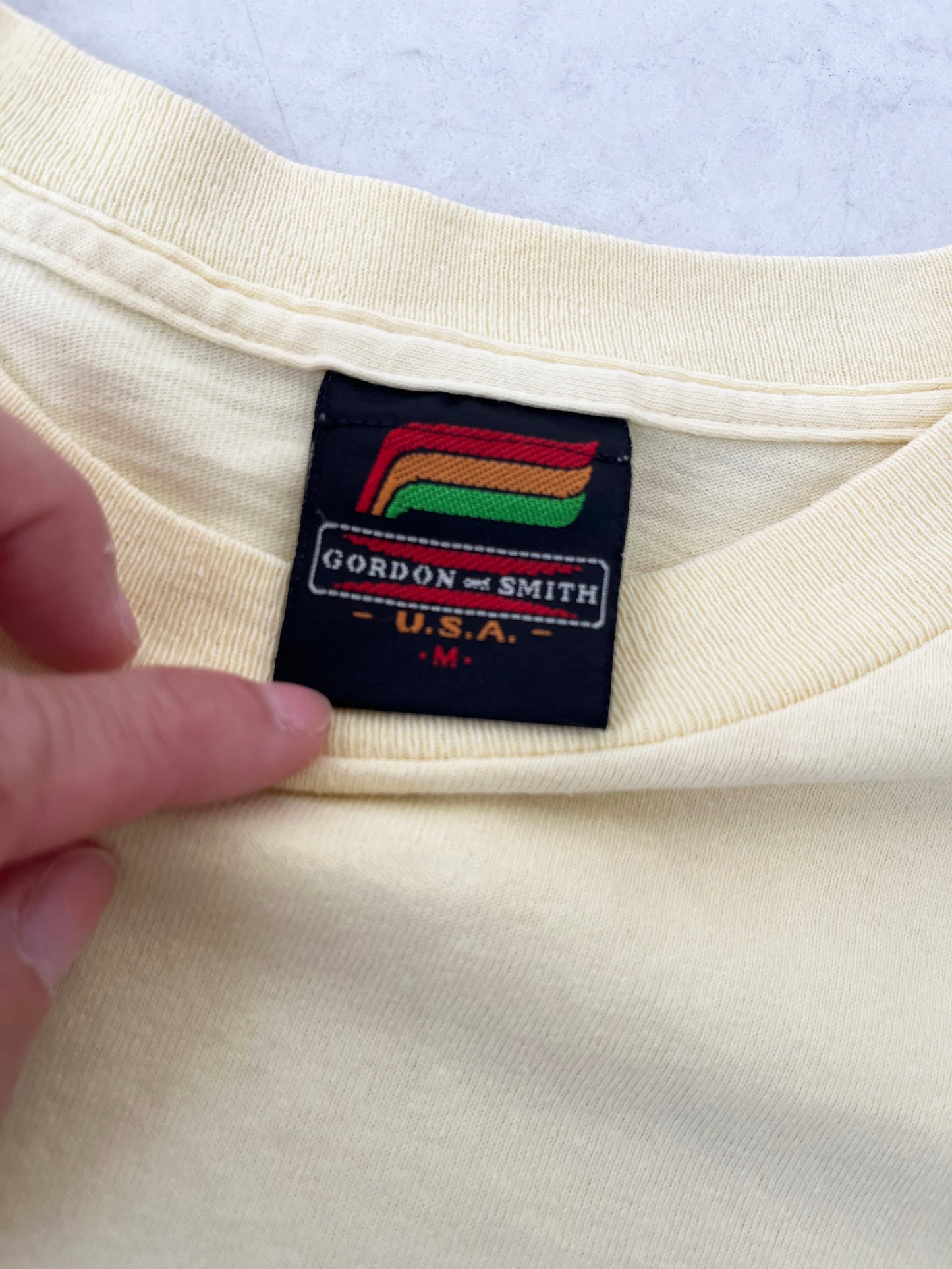 90's Gordon and smith Boards & Stuff T-shirt (men's L)