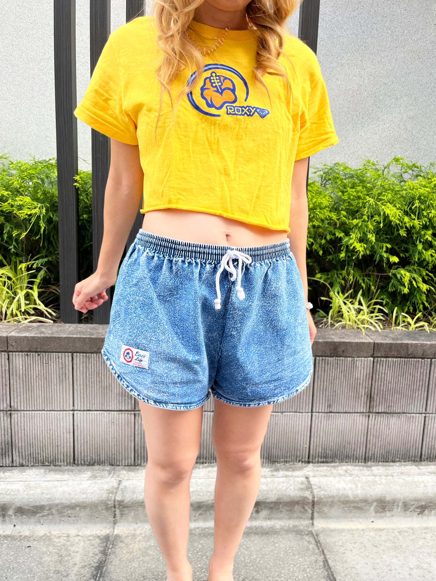 easy life chemical wash denim short pants (size M)