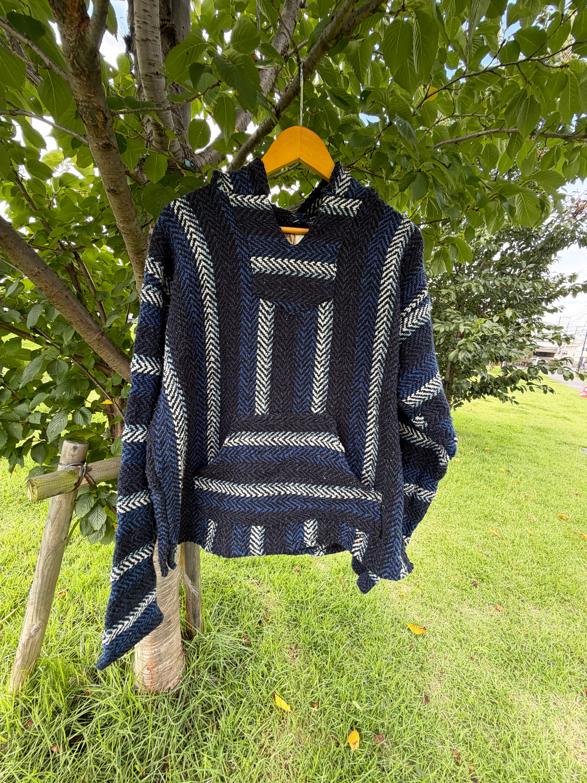 Baja Joe Navy Herringbone Baja Hoodie  (size L)